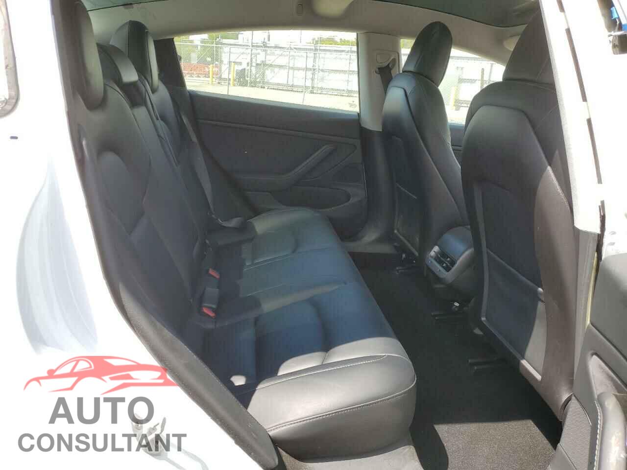 TESLA MODEL 3 2019 - 5YJ3E1EB4KF451841