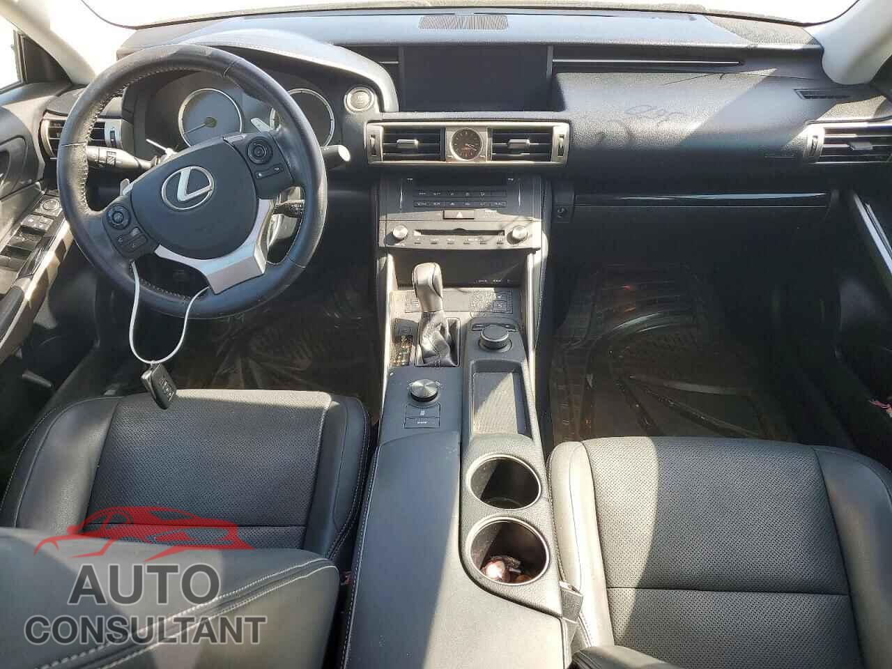LEXUS IS 2015 - JTHBF1D26F5069388