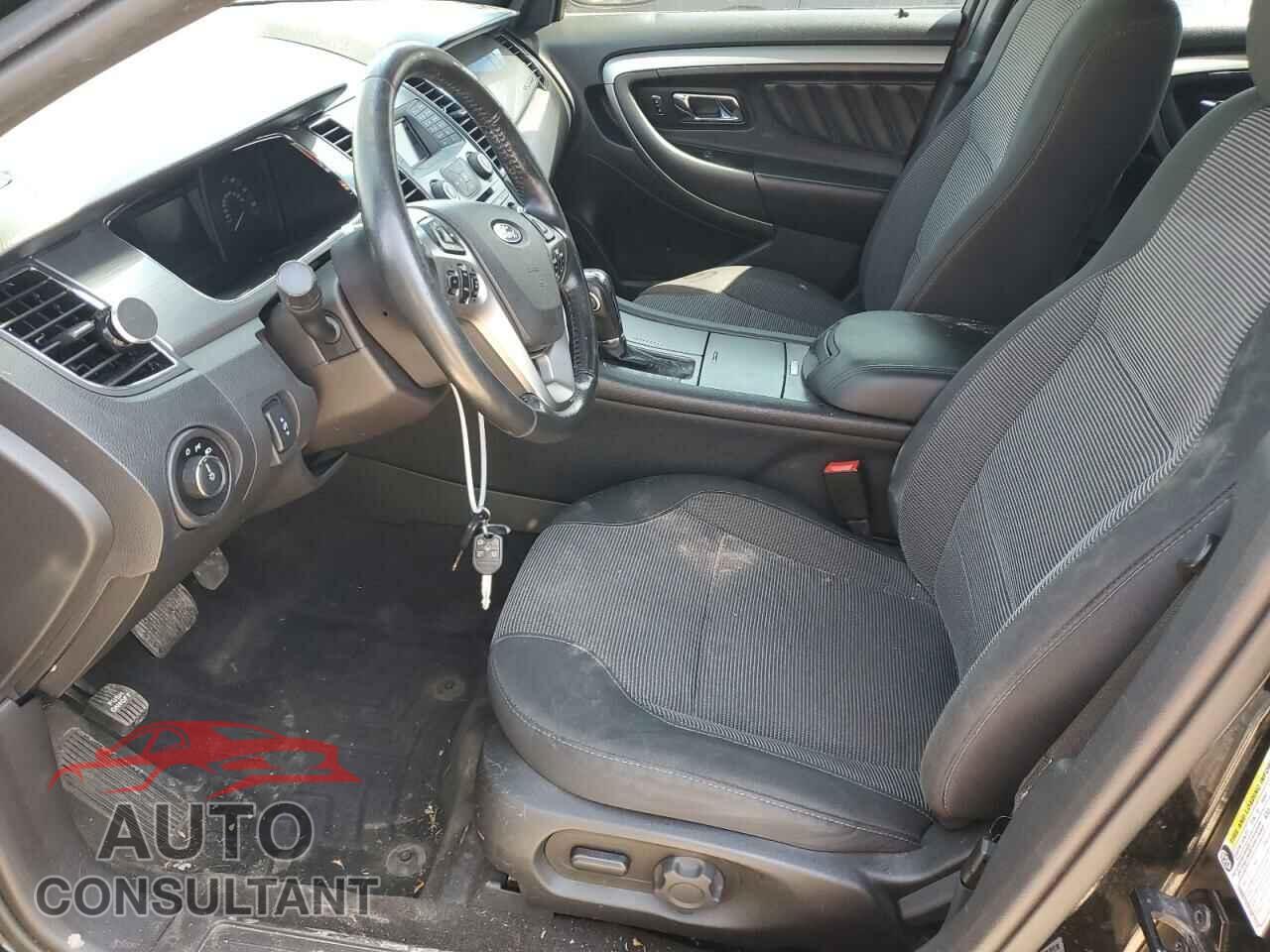 FORD TAURUS 2015 - 1FAHP2E89FG181453