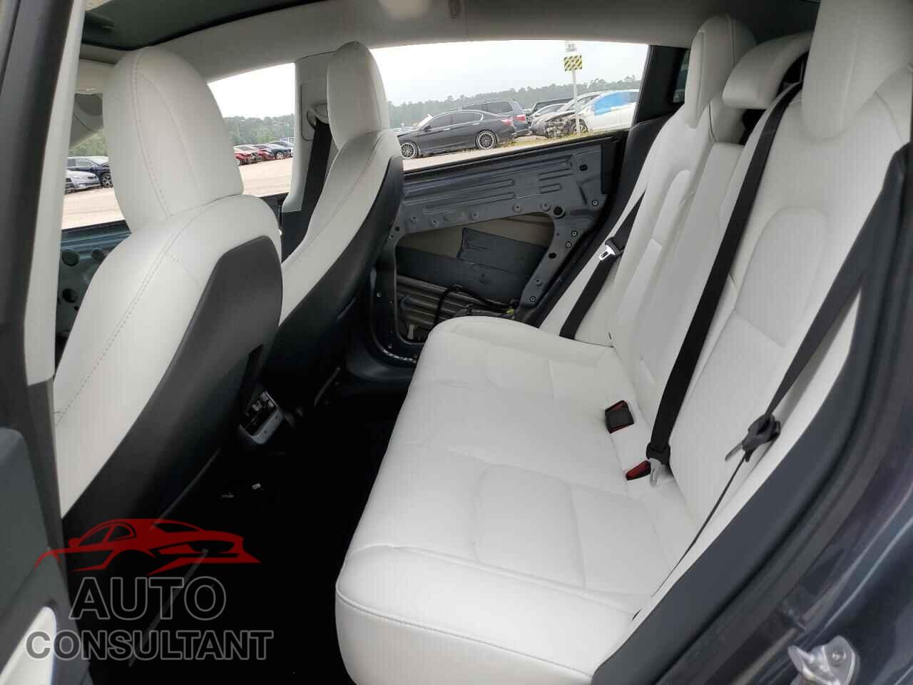 TESLA MODEL 3 2020 - 5YJ3E1EB2LF720226