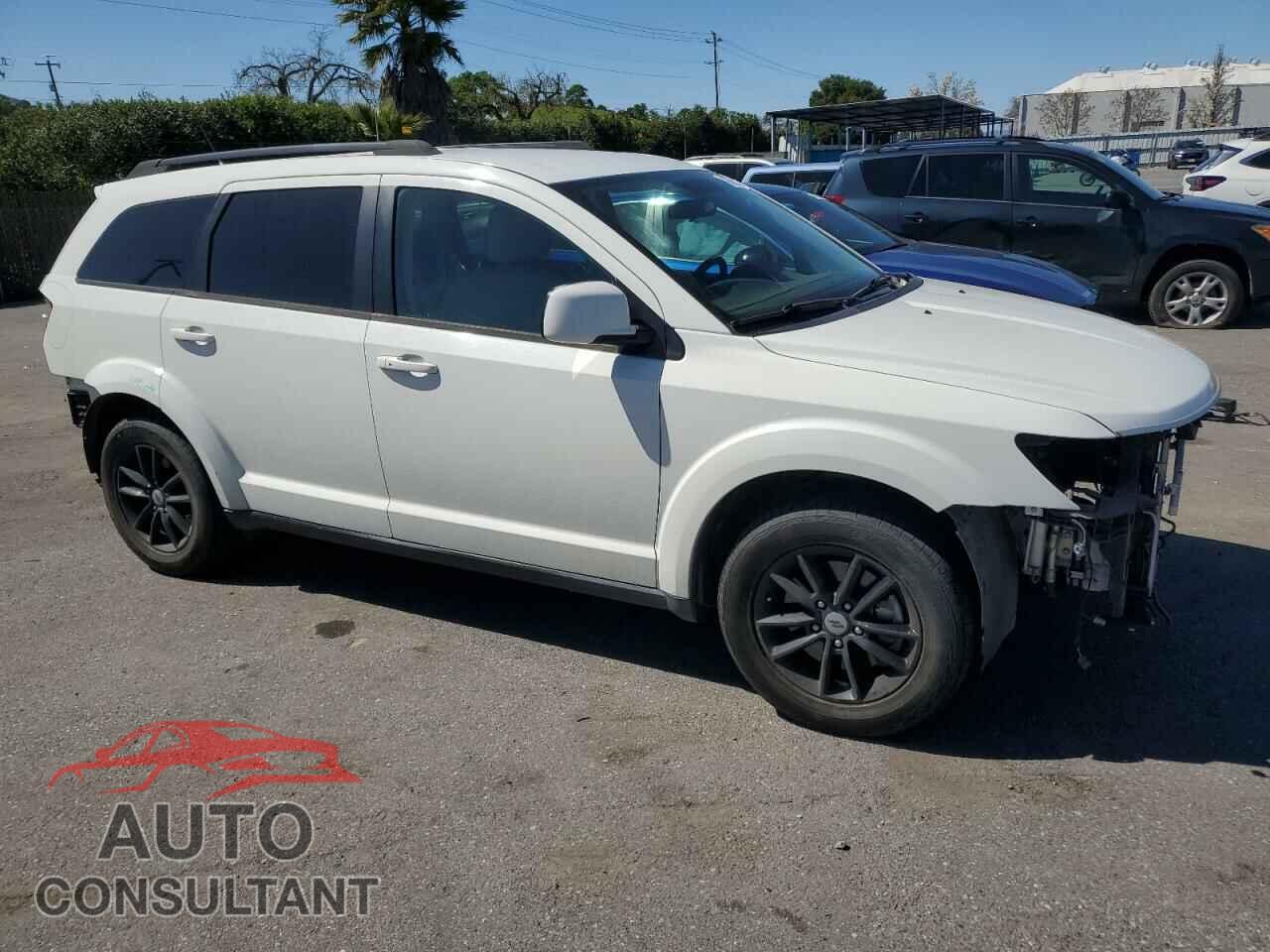 DODGE JOURNEY 2018 - 3C4PDCBB1JT218617