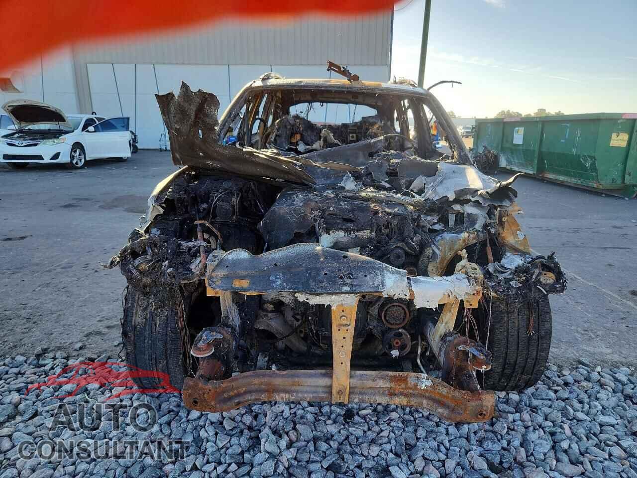 PORSCHE CAYENNE 2017 - WP1AA2A23HKA92149