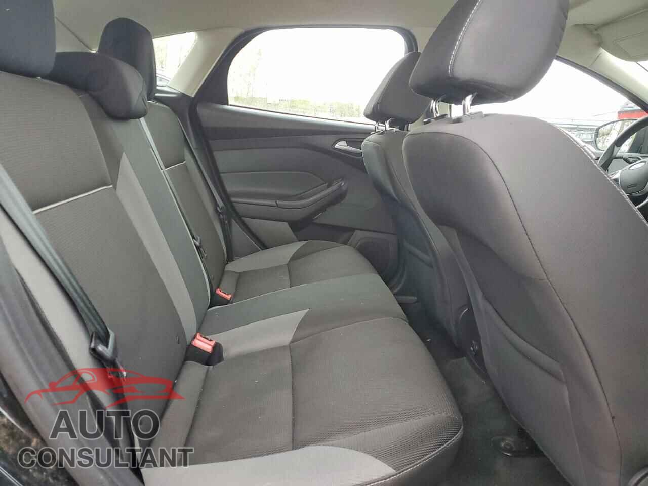 FORD FOCUS 2014 - 1FADP3K29EL357685