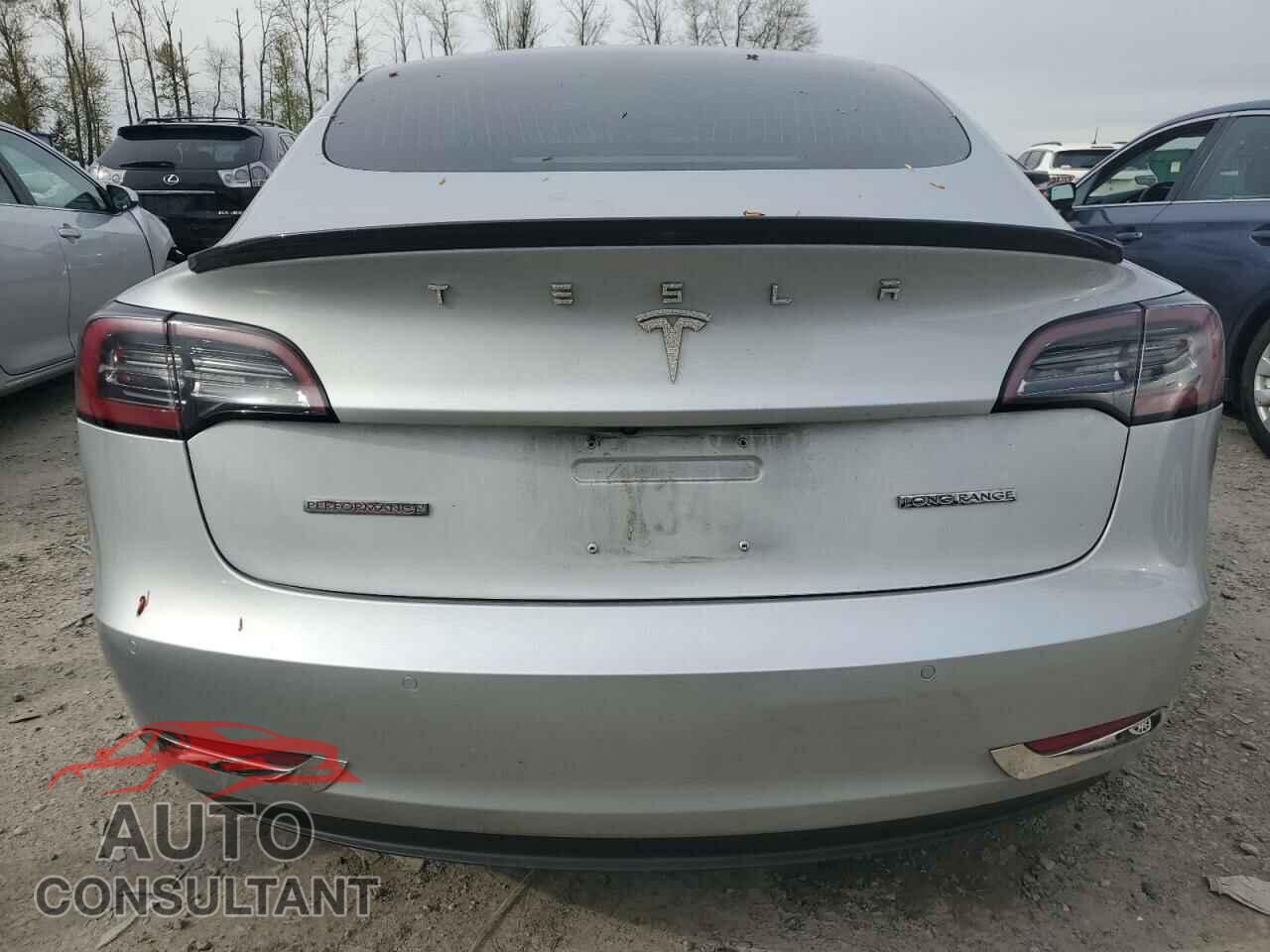 TESLA MODEL 3 2018 - 5YJ3E1EB8JF091245