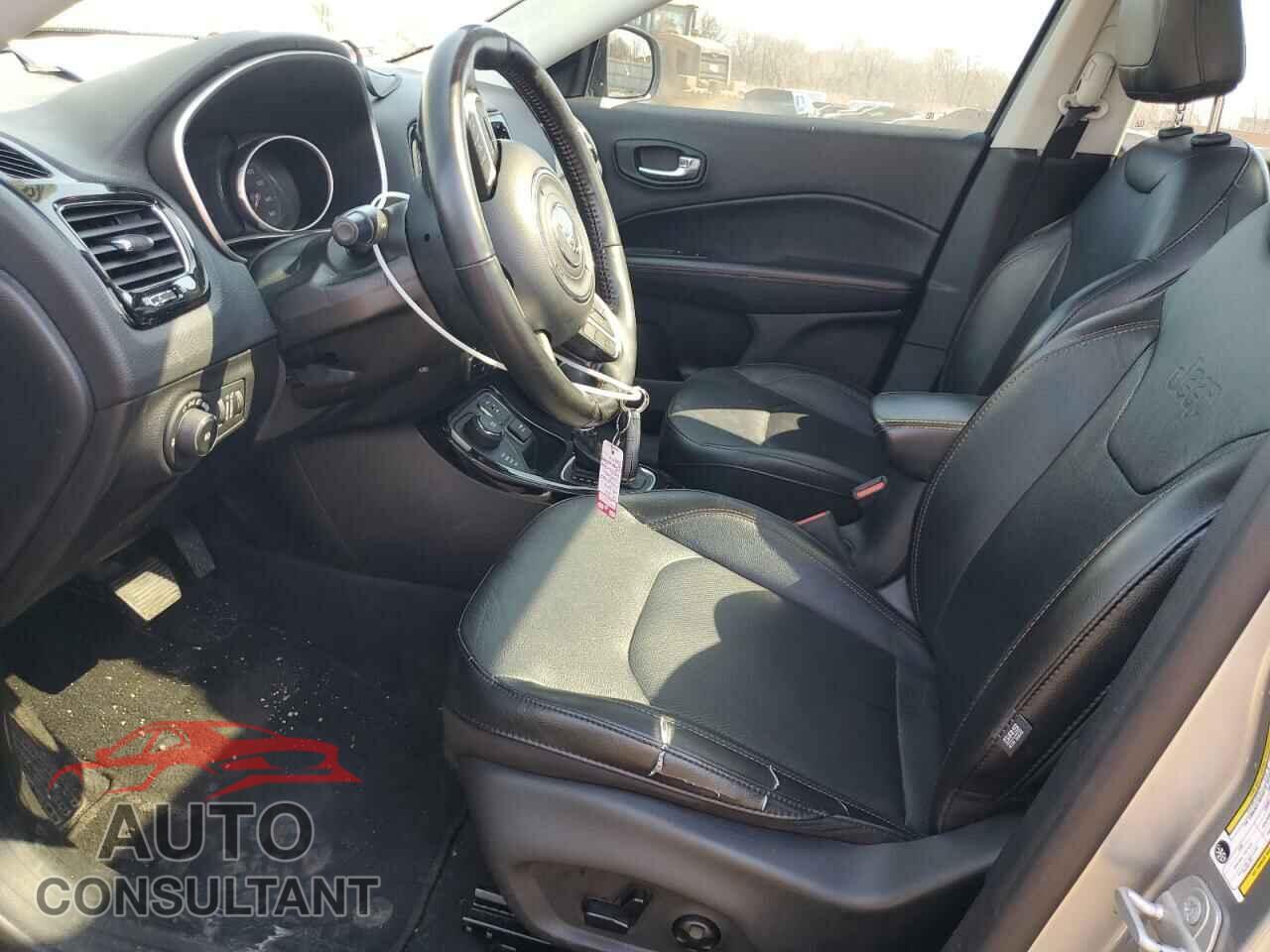 JEEP COMPASS 2020 - 3C4NJDCB2LT167555