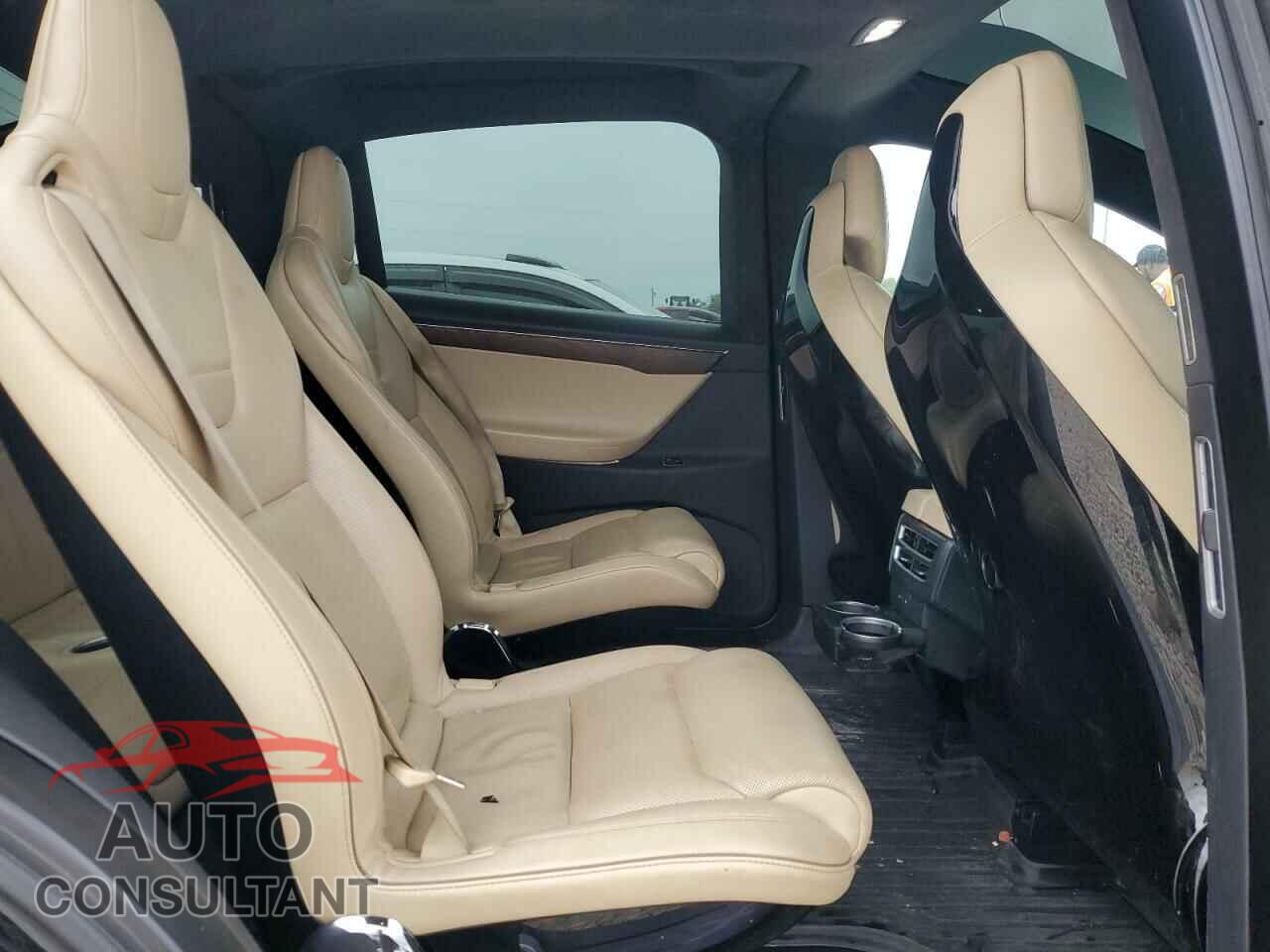 TESLA MODEL X 2016 - 5YJXCBE22GF004980