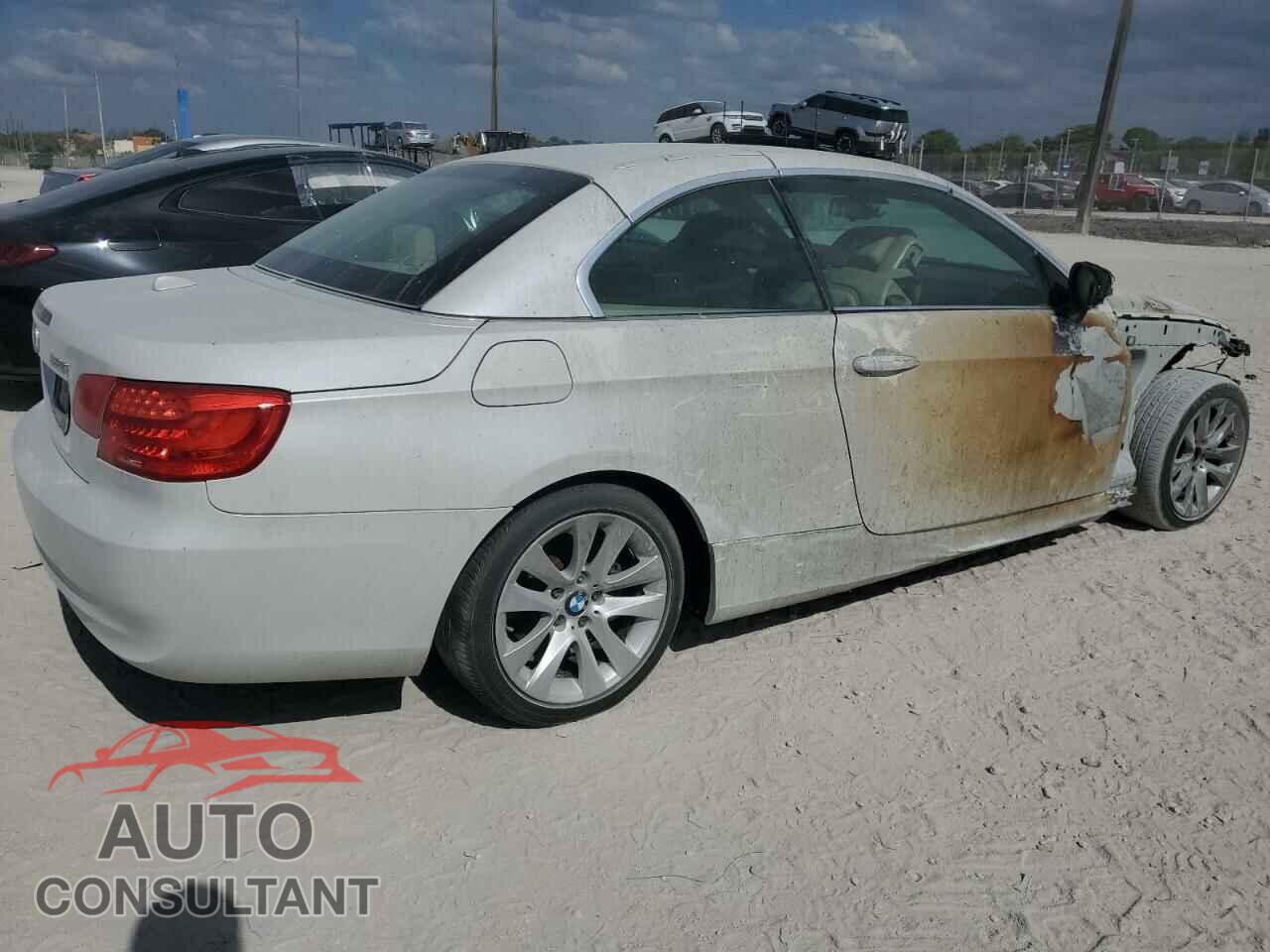 BMW 3 SERIES 2011 - WBADW3C56BE539542