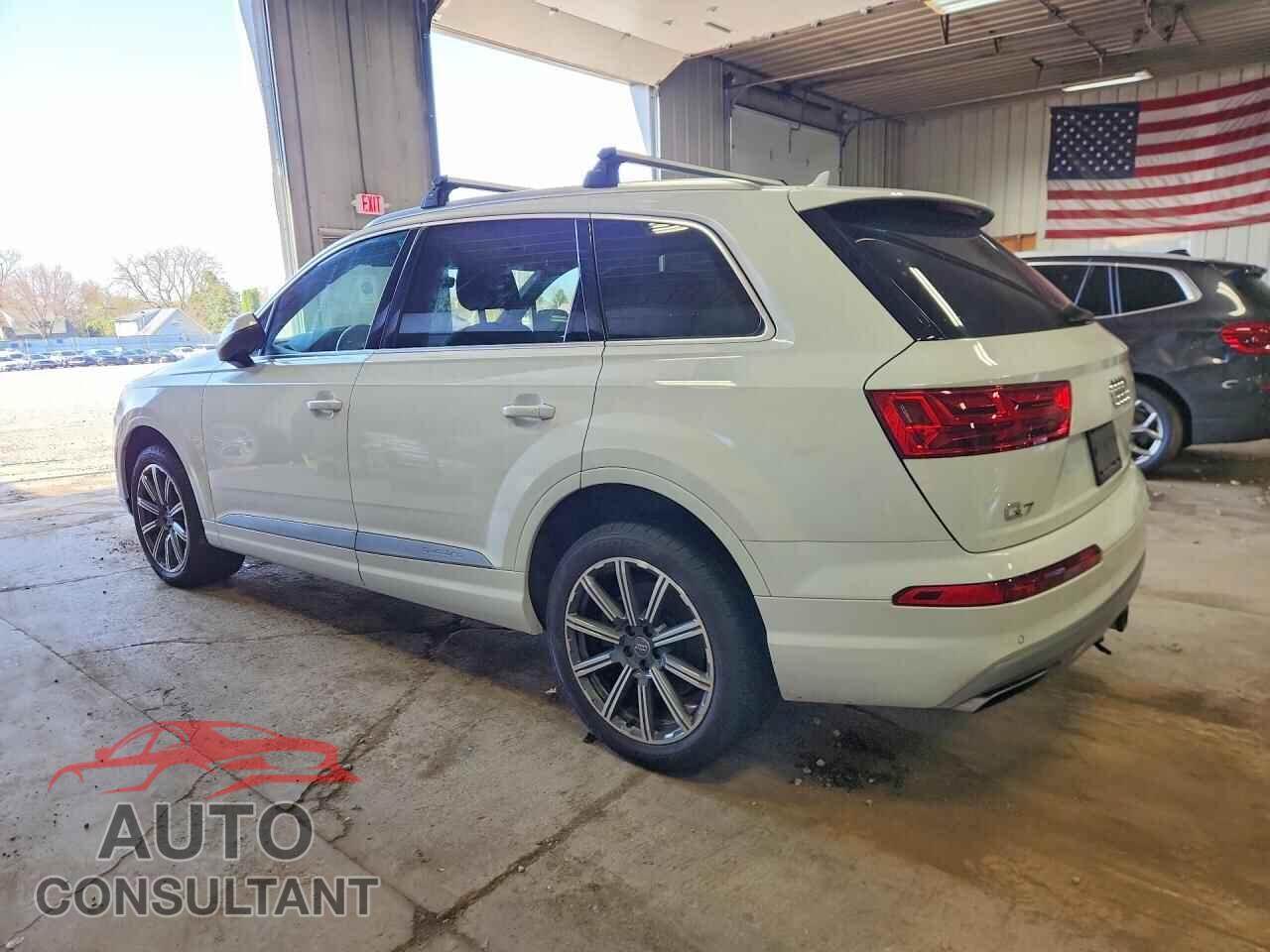 AUDI Q7 2017 - WA1LAAF79HD026437