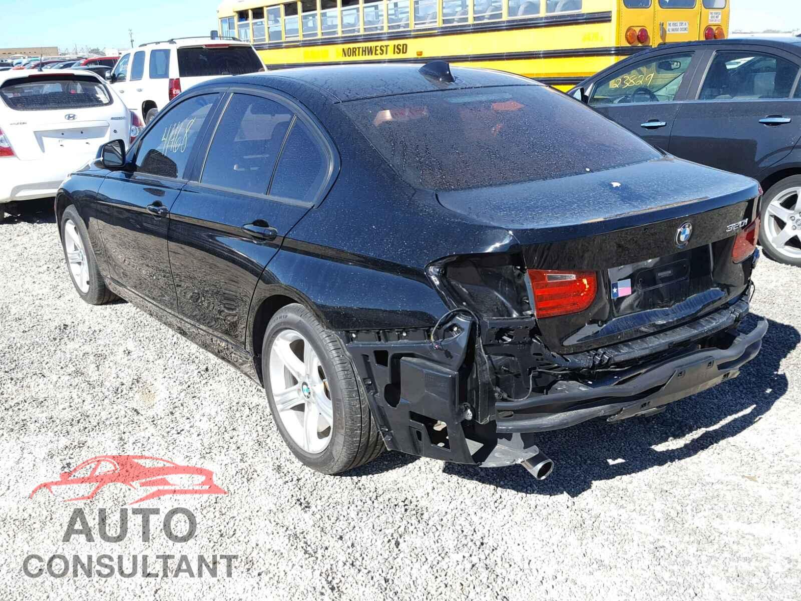 BMW 3 SERIES 2015 - WBA3B1C54FK136310