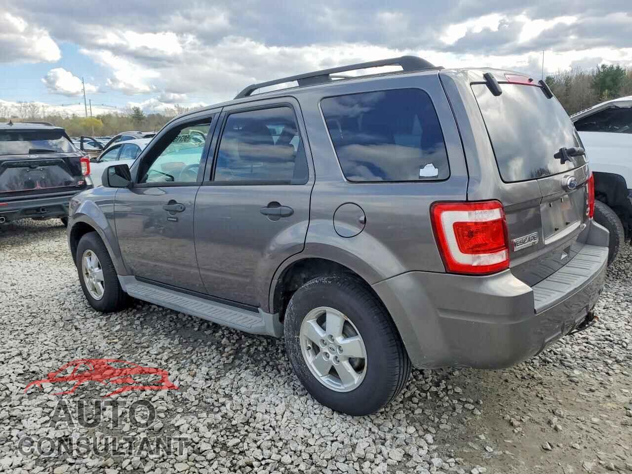 FORD ESCAPE 2010 - 1FMCU9DG8AKB61680