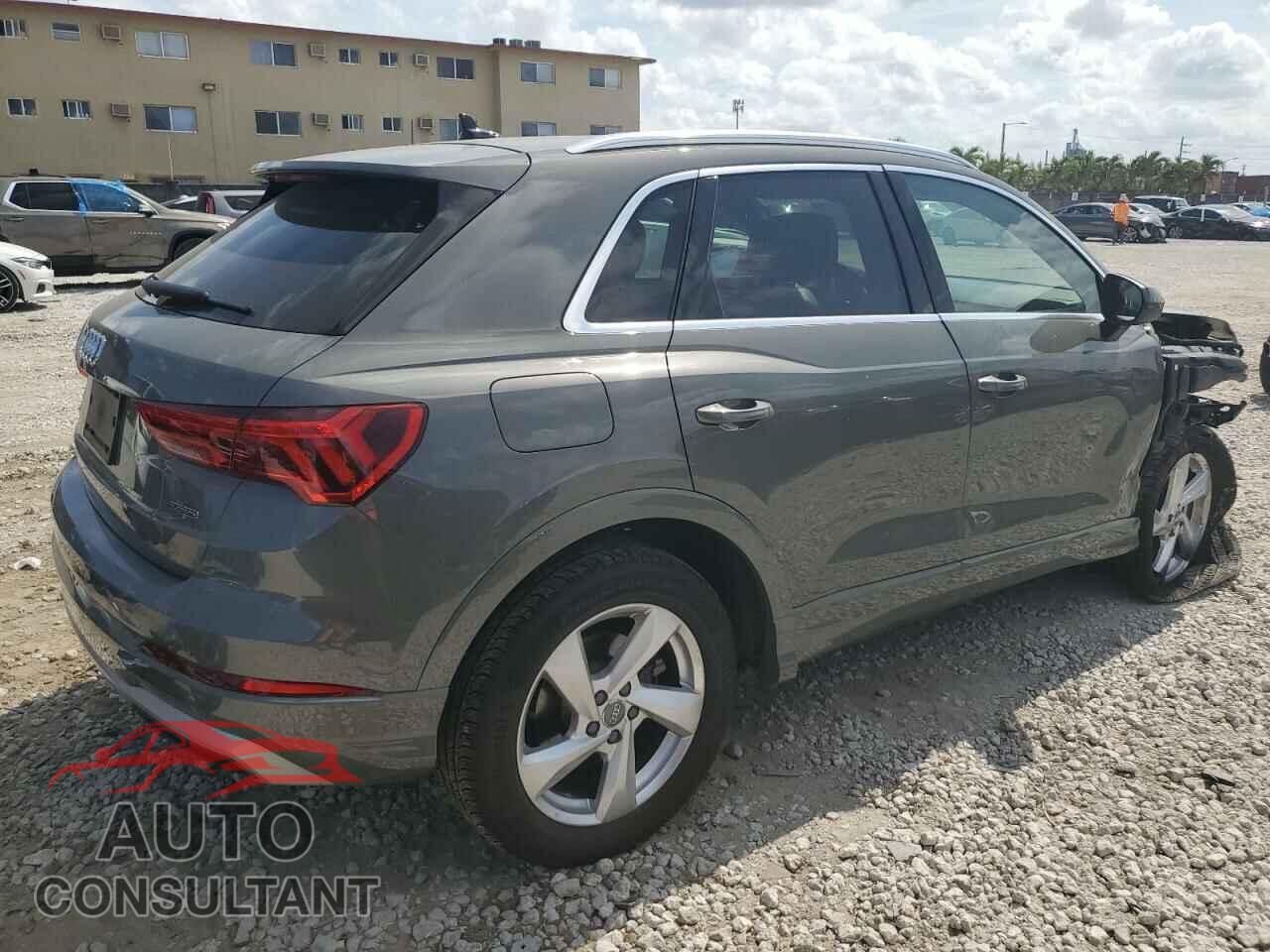 AUDI Q3 2020 - WA1AECF3XL1008169
