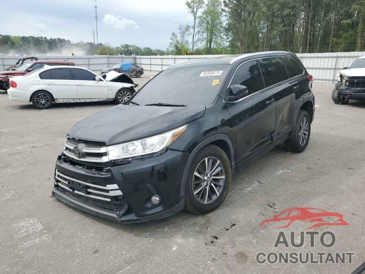 TOYOTA HIGHLANDER 2018 - 5TDKZRFH7JS531162