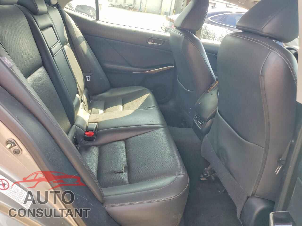 LEXUS IS 2016 - JTHBA1D27G5006848
