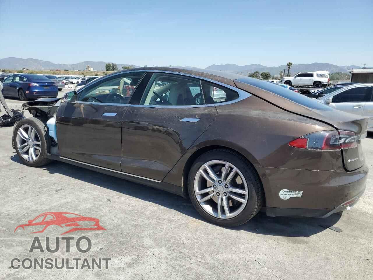 TESLA MODEL S 2014 - 5YJSA1H19EFP60266