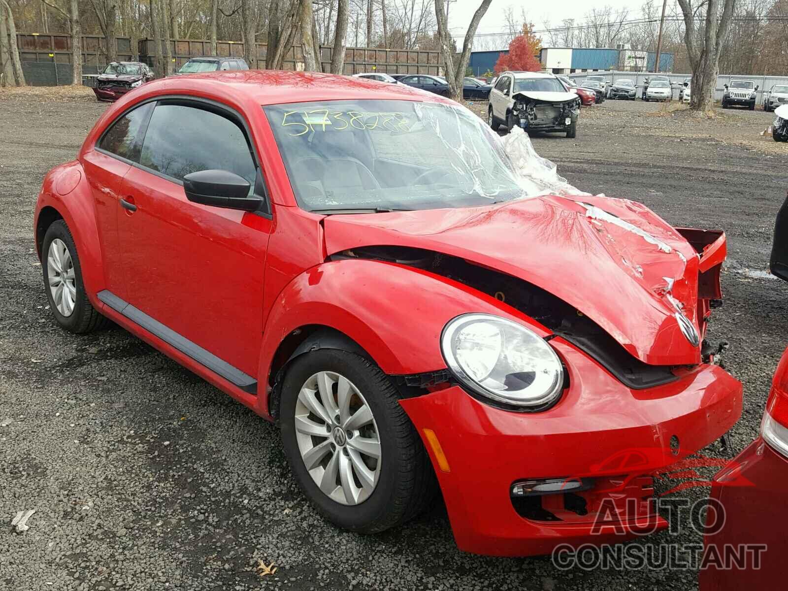 VOLKSWAGEN BEETLE 2015 - 3VWF17AT1FM647616