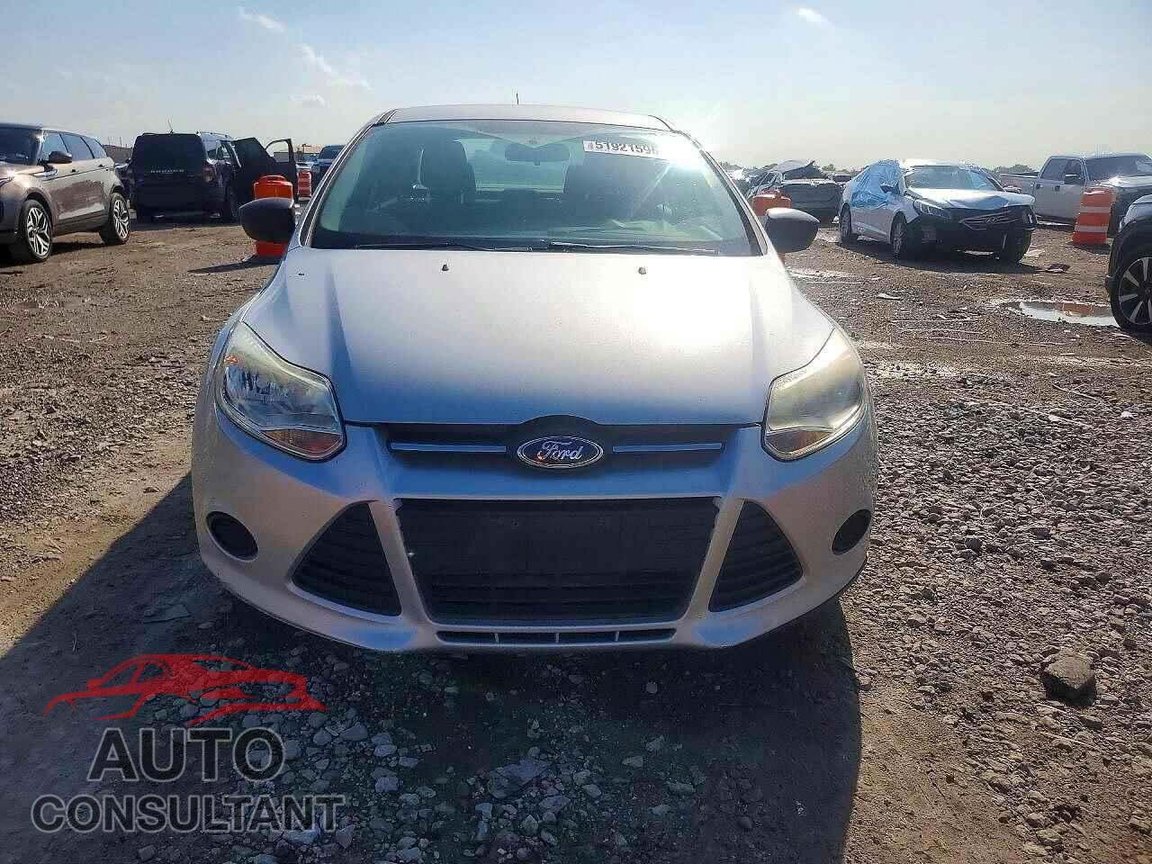 FORD FOCUS 2014 - 1FADP3E22EL183440