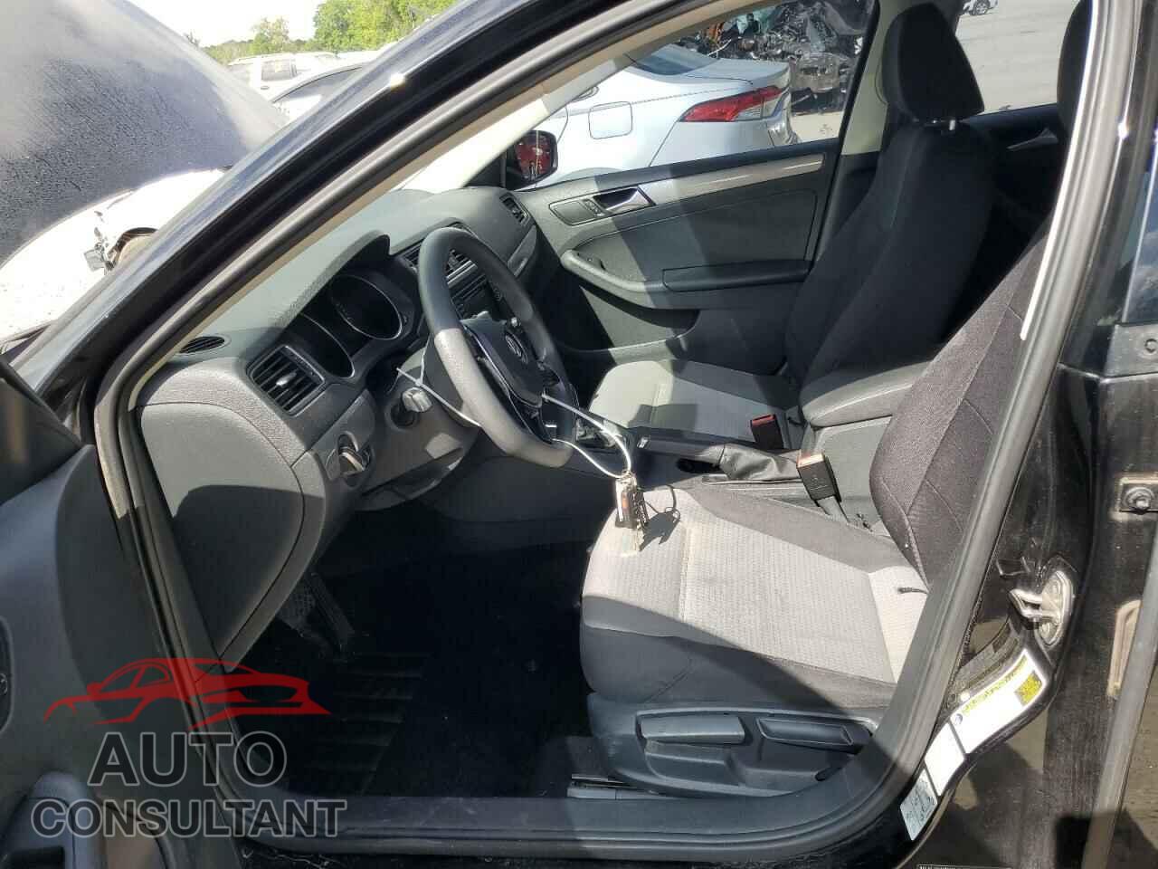 VOLKSWAGEN JETTA 2017 - 3VW2B7AJ7HM291590