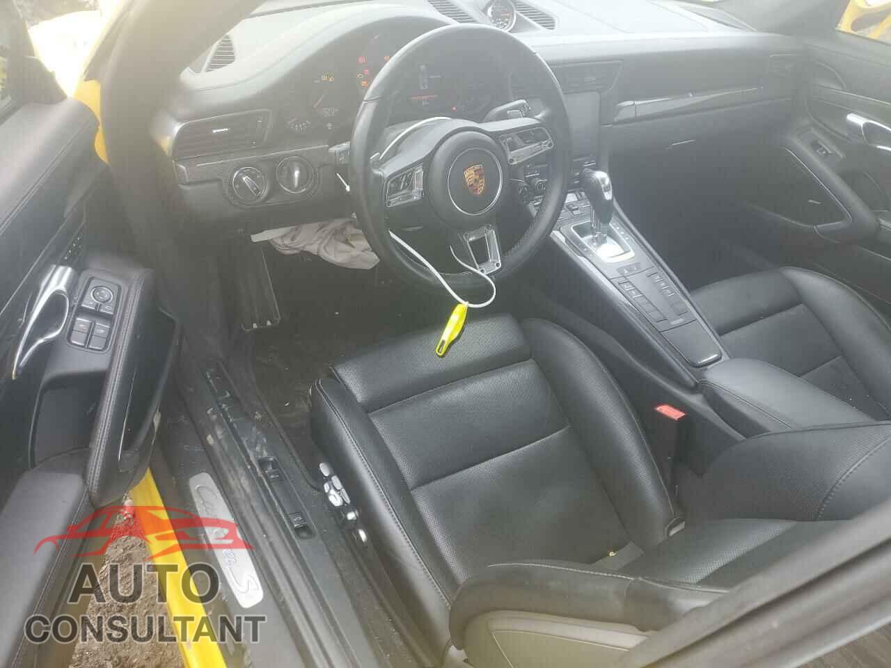PORSCHE 911 2018 - WP0AB2A99JS123261