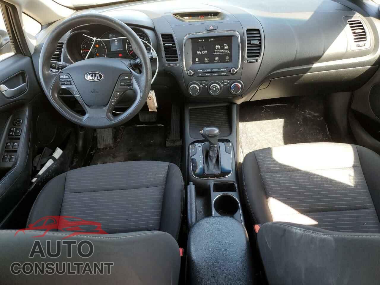 KIA FORTE 2017 - KNAFK5A80H5672514
