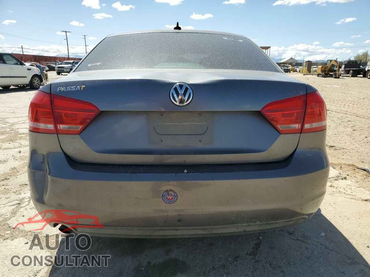VOLKSWAGEN PASSAT 2014 - 1VWAP7A3XEC017246