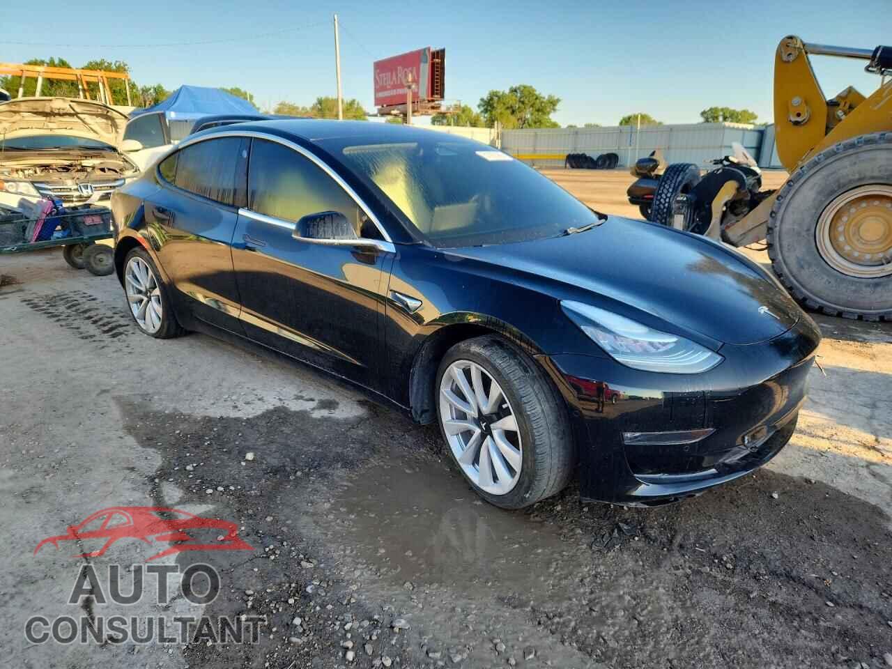 TESLA MODEL 3 2019 - 5YJ3E1EB3KF213950
