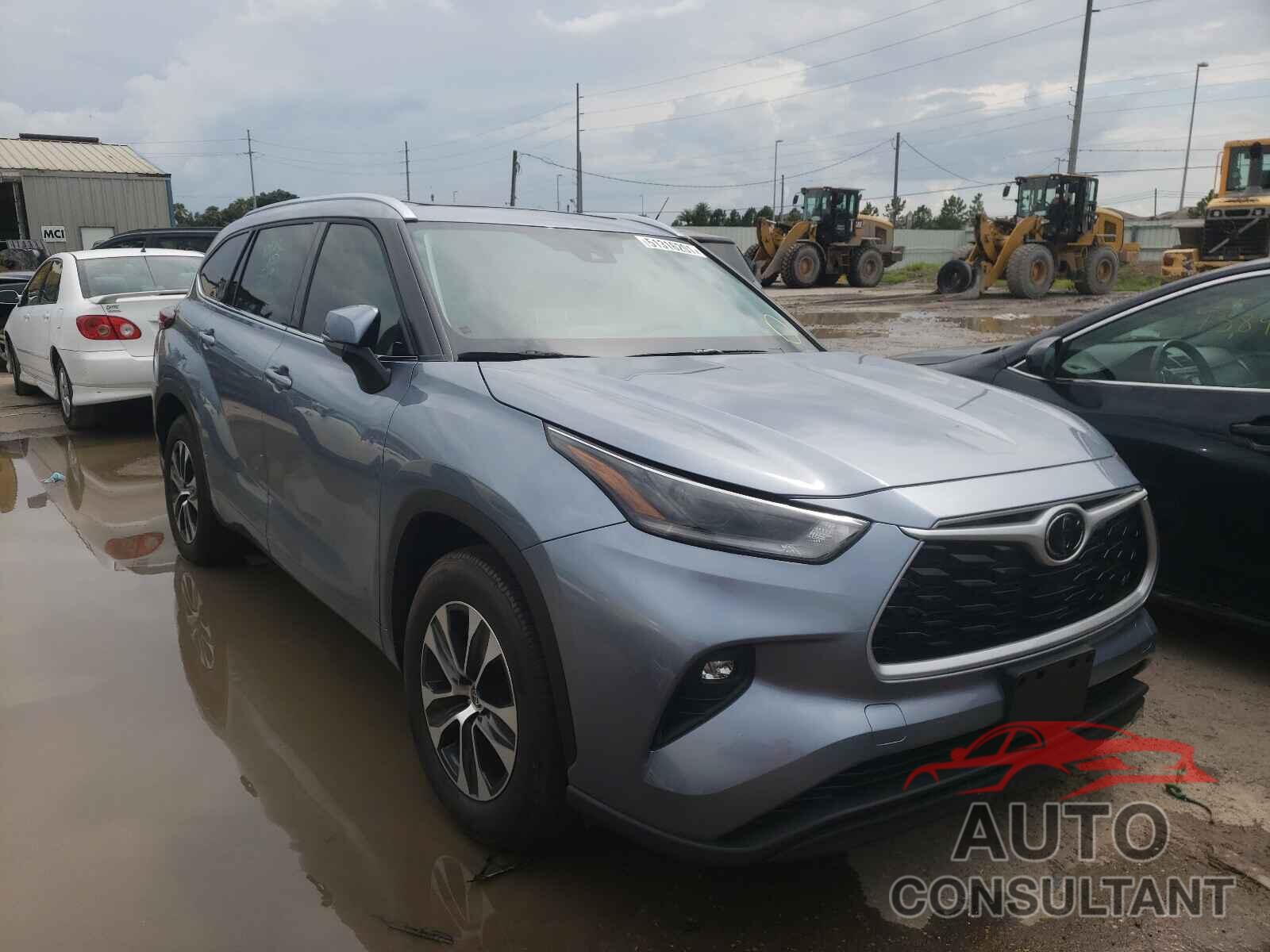TOYOTA HIGHLANDER 2021 - 5TDGZRAHXMS062196