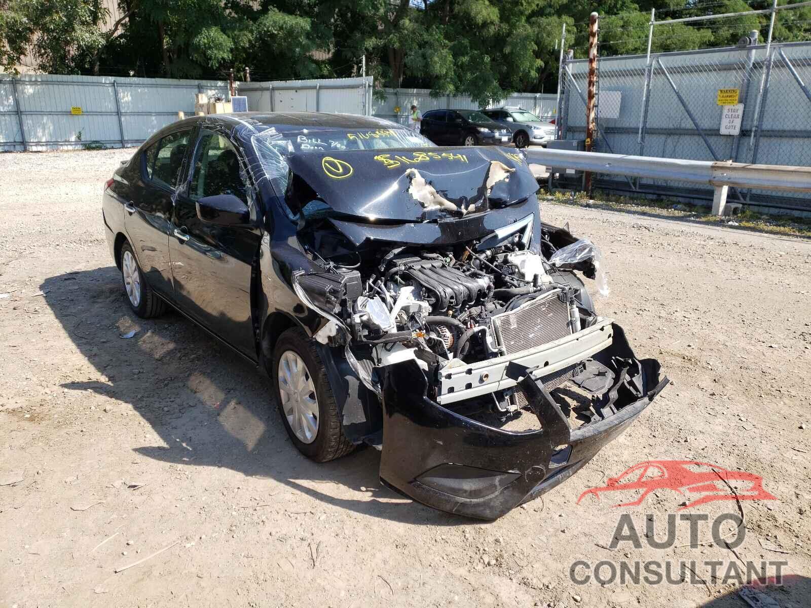 NISSAN VERSA 2019 - 3N1CN7AP9KL856697