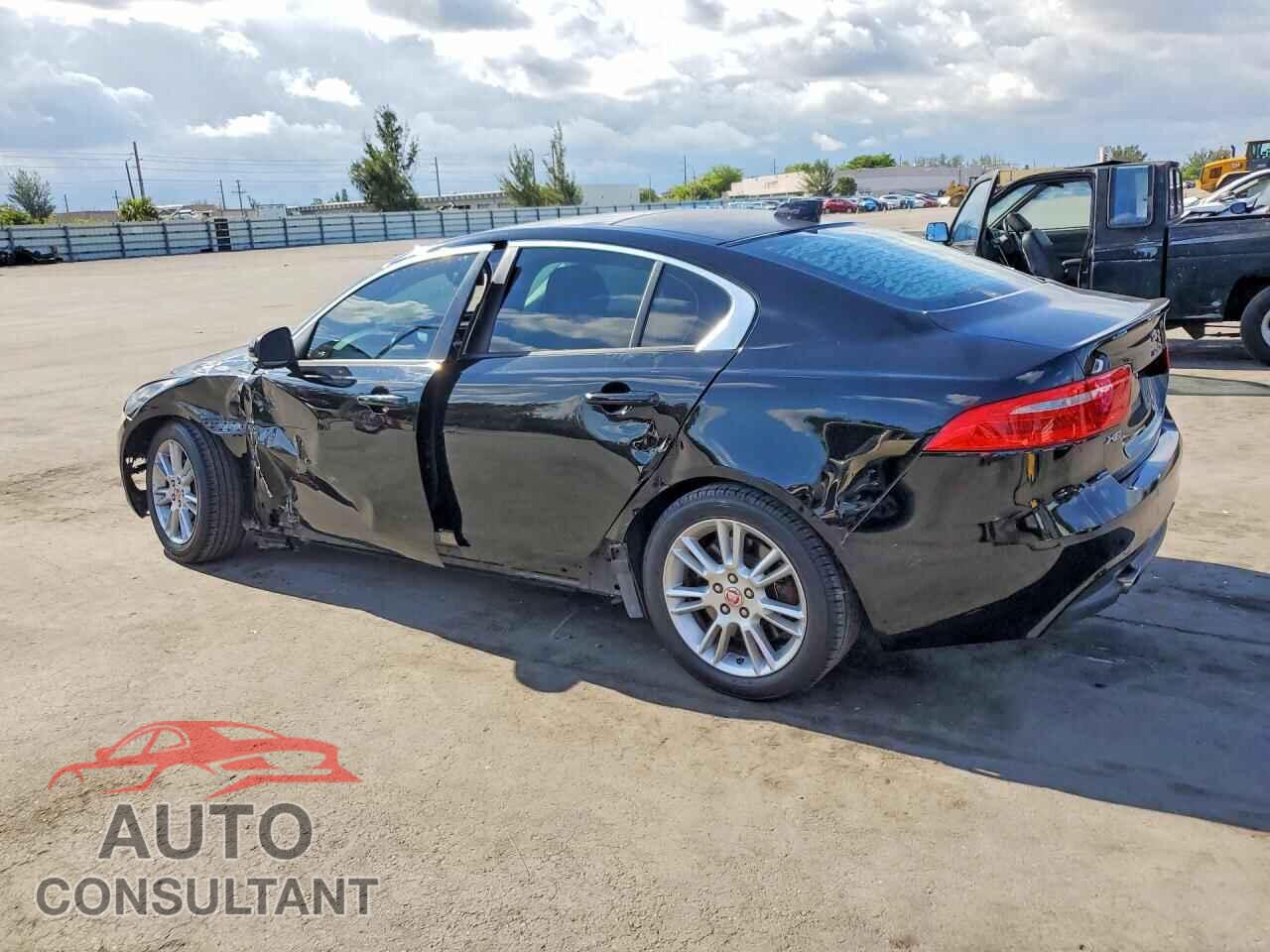 JAGUAR XE 2017 - SAJAD4BG8HA969112