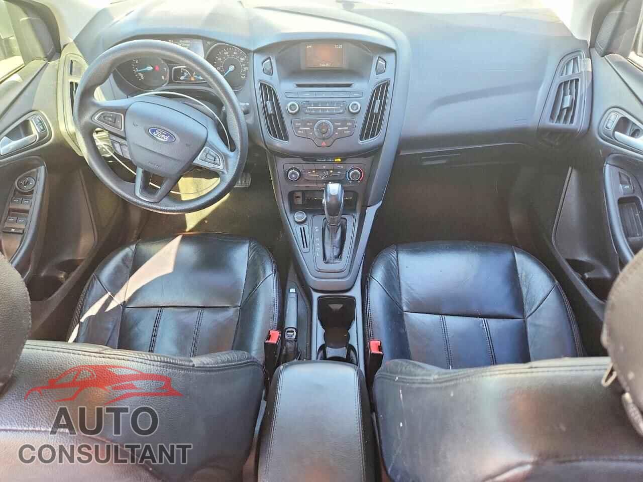 FORD FOCUS 2016 - 1FADP3F20GL310042