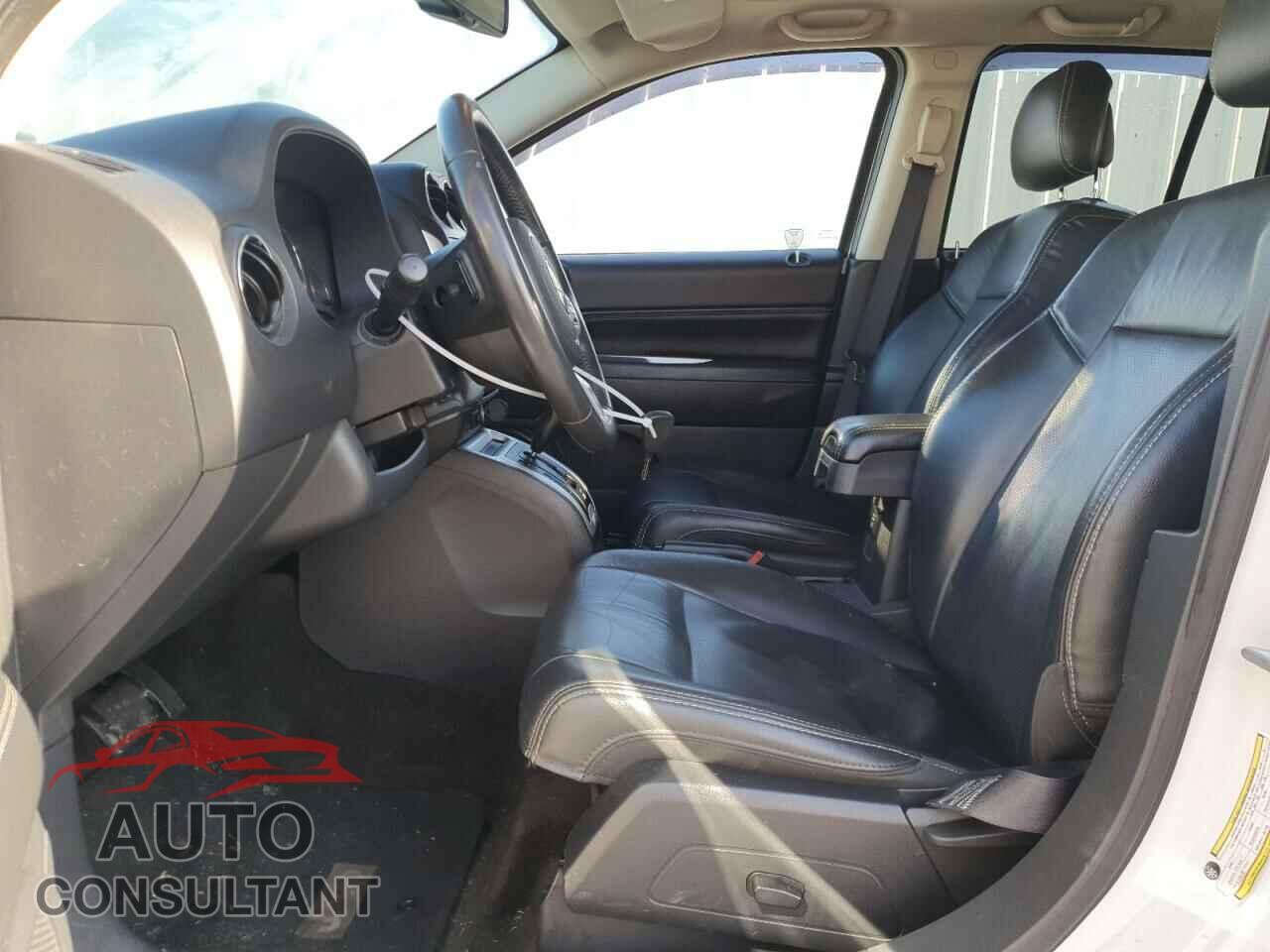 JEEP COMPASS 2017 - 1C4NJCEA9HD130529