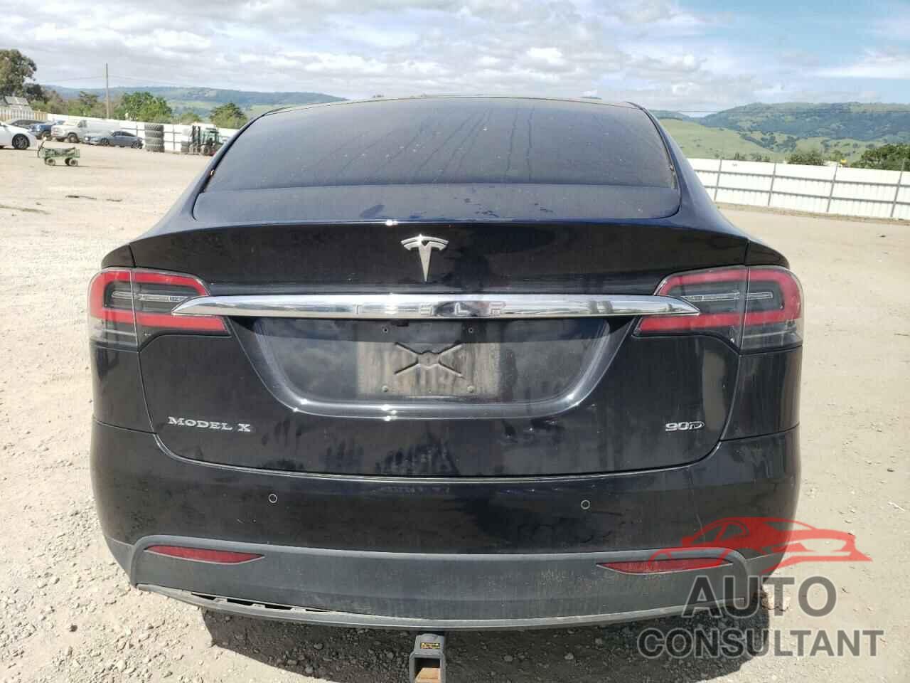 TESLA MODEL X 2016 - 5YJXCAE28GF005111