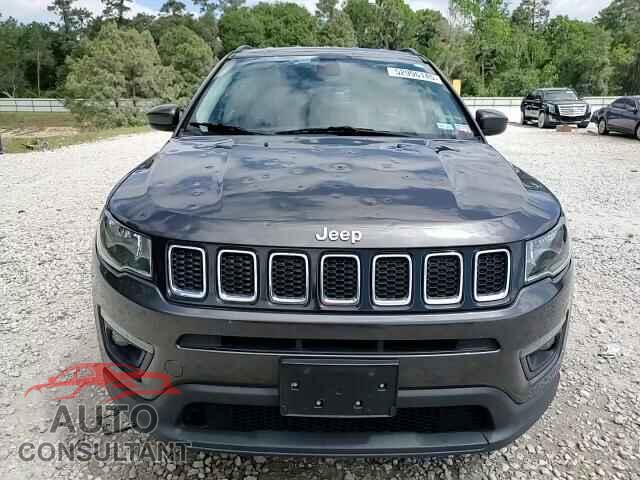 JEEP COMPASS 2019 - 3C4NJDBB2KT704117