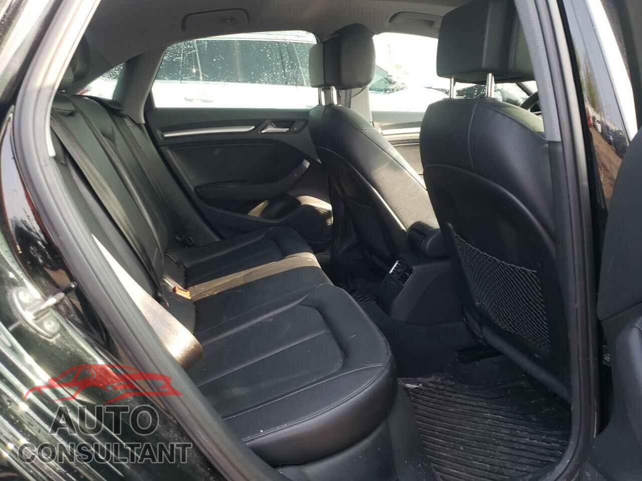 AUDI A3 2019 - WAUBEGFF5KA098564