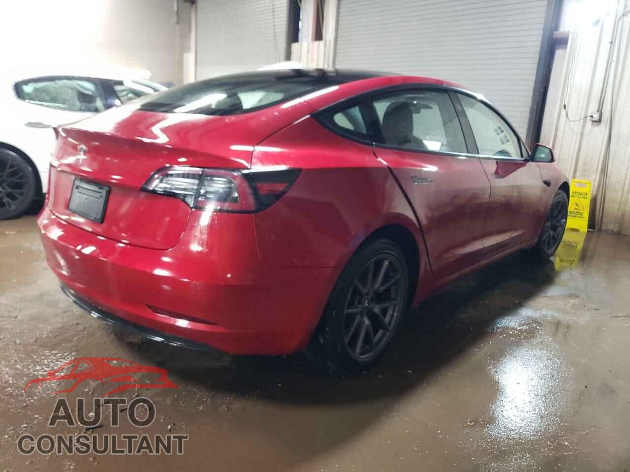 TESLA MODEL 3 2022 - 5YJ3E1EA8NF289661