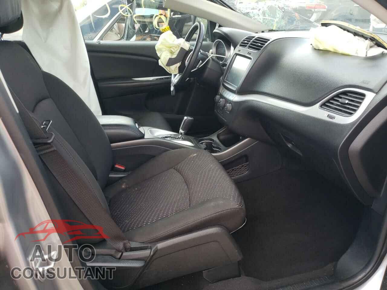 DODGE JOURNEY 2019 - 3C4PDCBB6KT810841