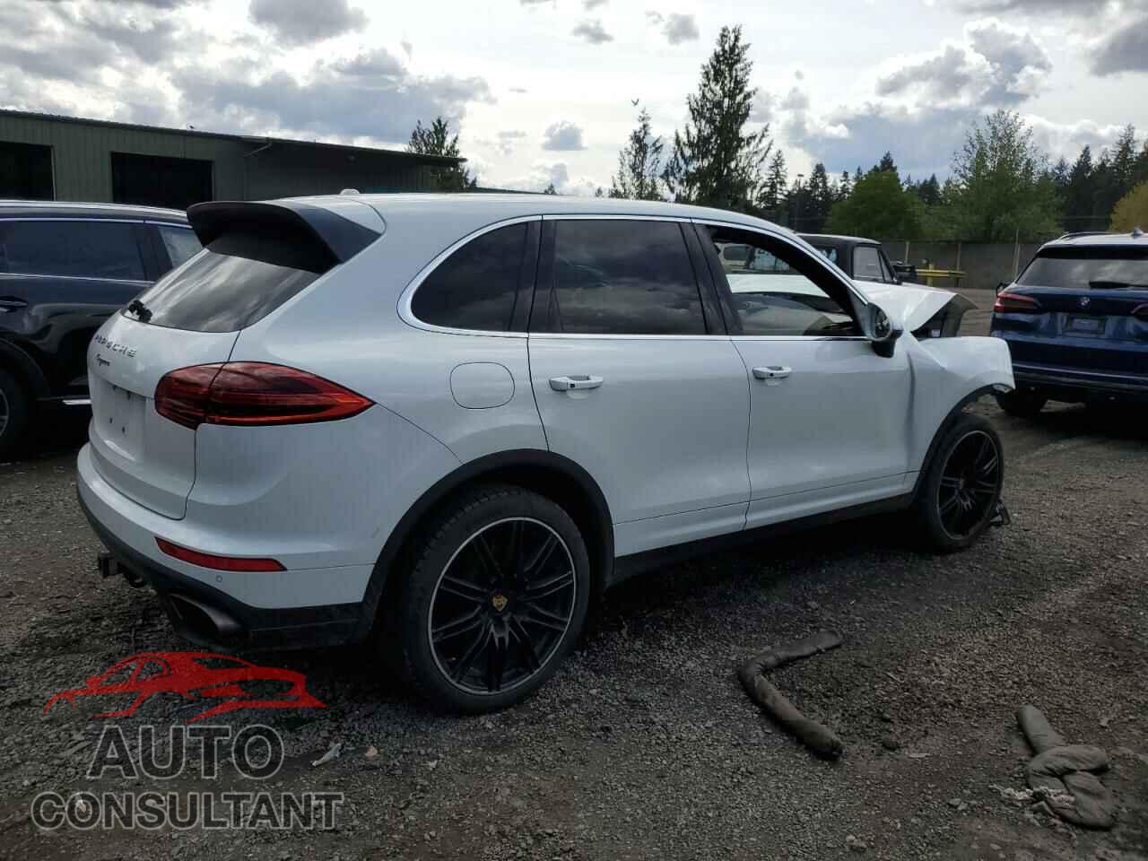 PORSCHE CAYENNE 2016 - WP1AA2A24GKA37935