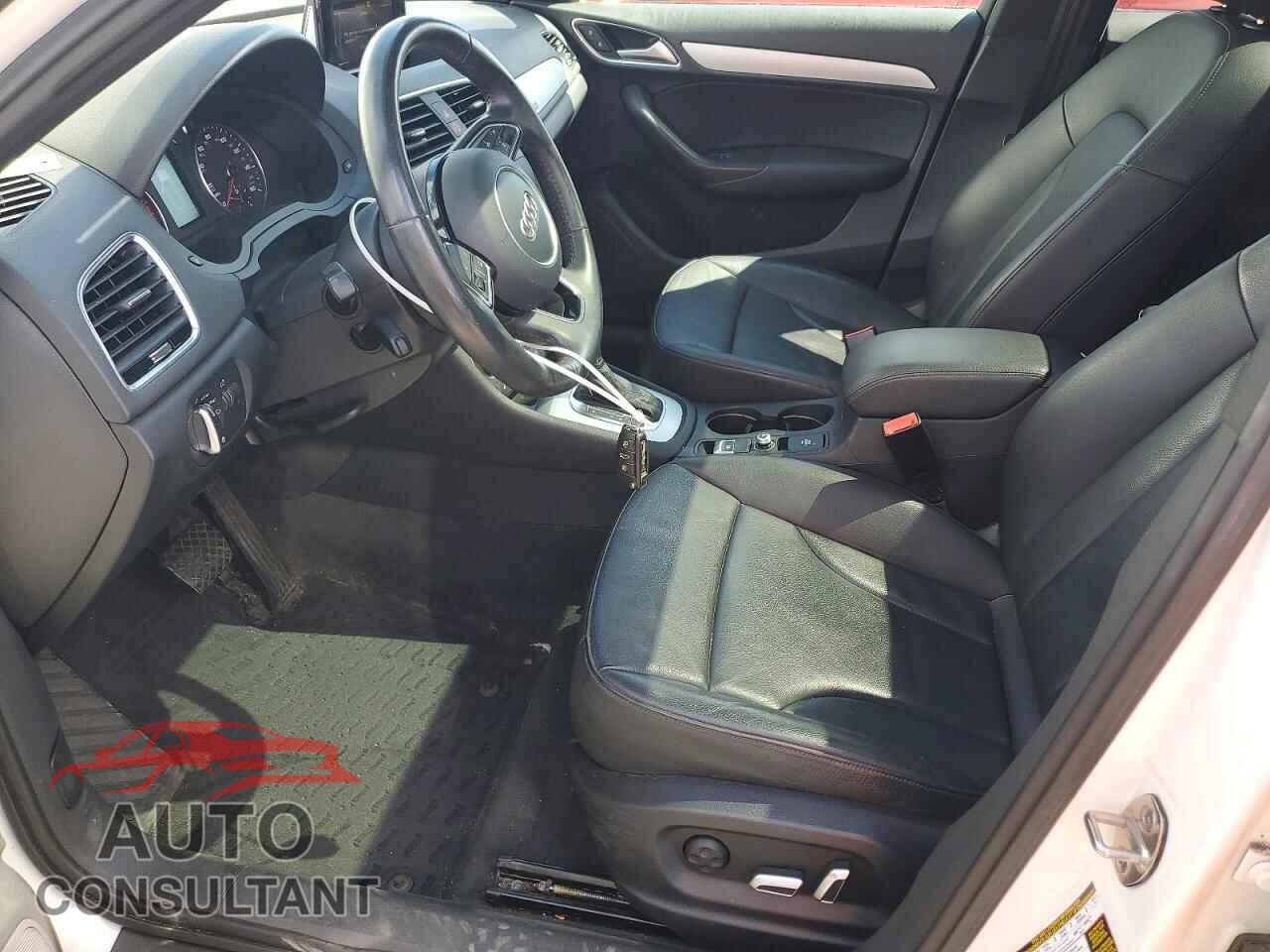 AUDI Q3 2017 - WA1ECCFS0HR010021