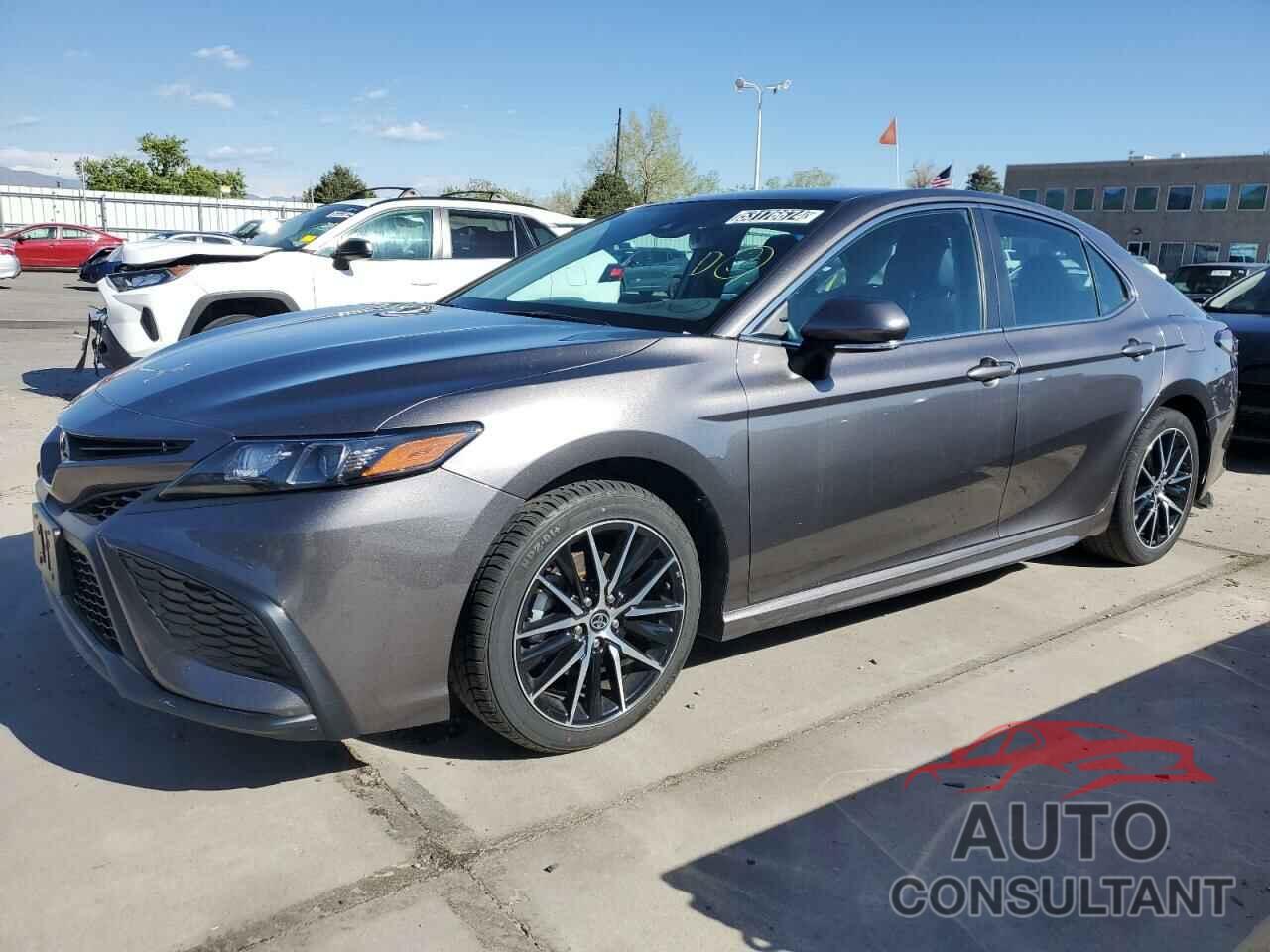 TOYOTA CAMRY 2022 - 4T1T11AK6NU049151