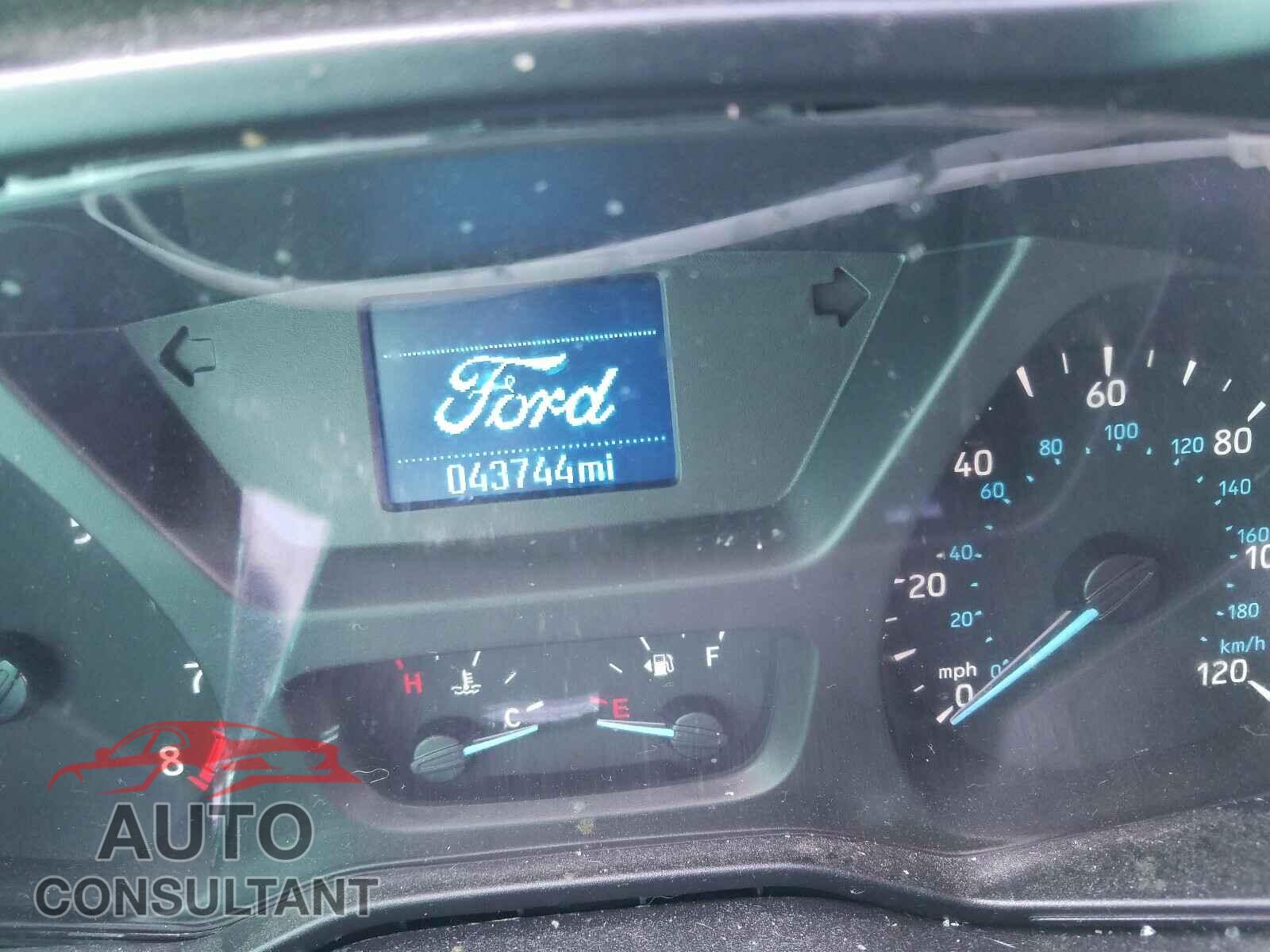 FORD TRANSIT CO 2017 - 1FTYR1ZM7HKB39658