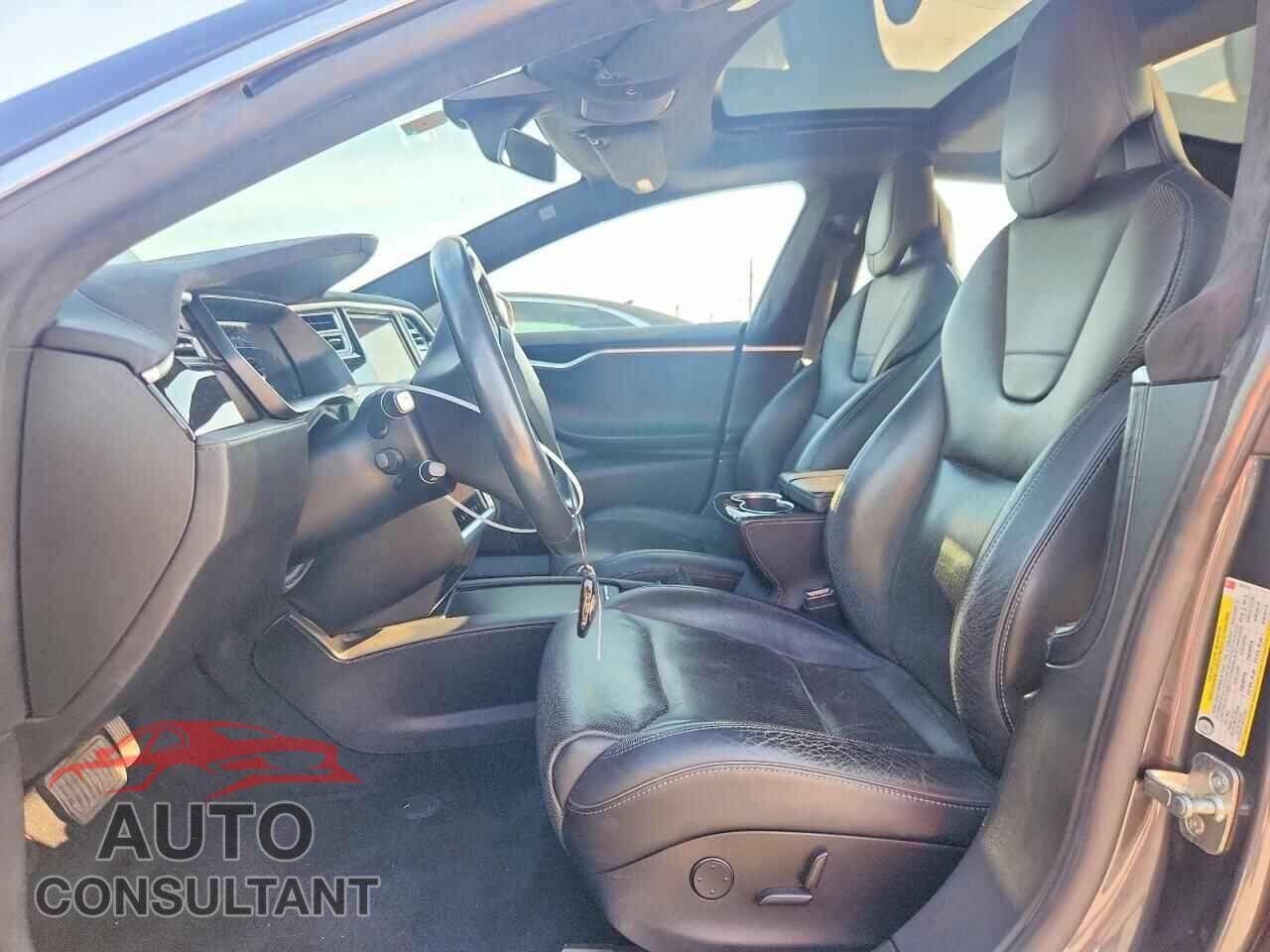 TESLA MODEL S 2017 - 5YJSA1E2XHF183779