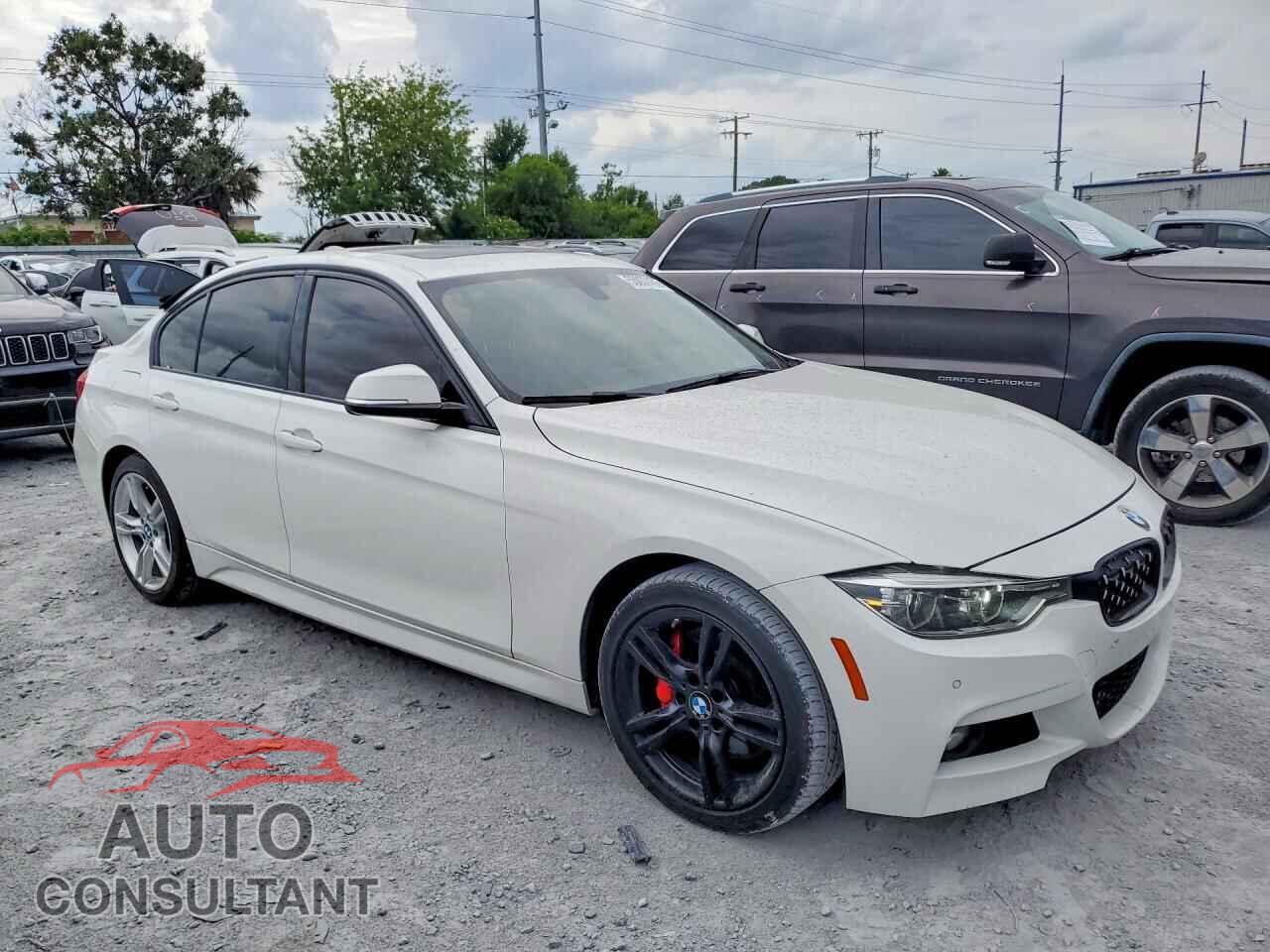 BMW 3 SERIES 2016 - WBA8E3G59GNU03217
