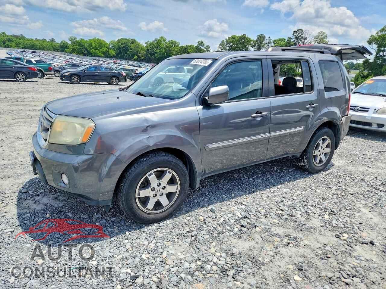 HONDA PILOT 2011 - 5FNYF4H9XBB048900