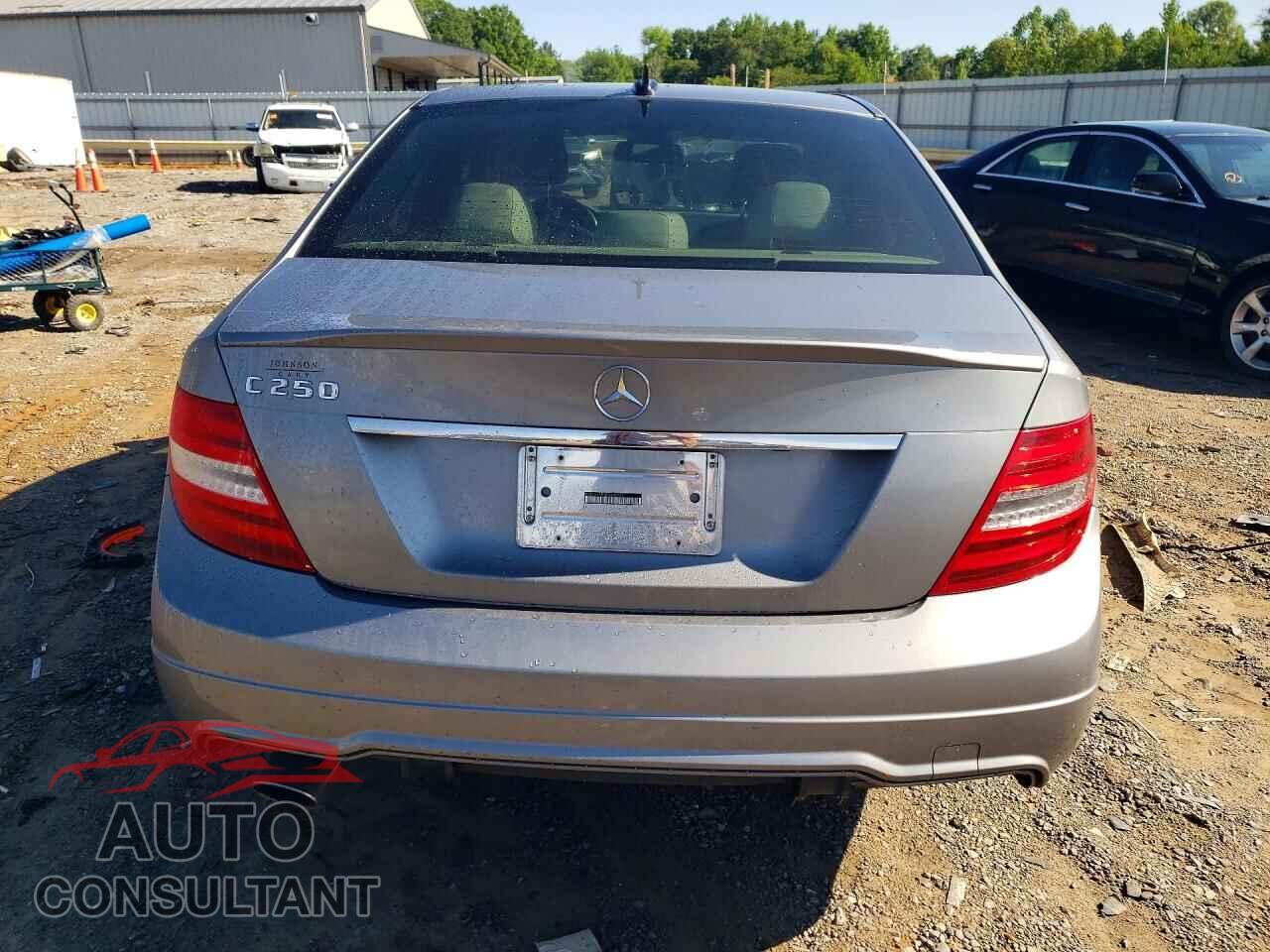 MERCEDES-BENZ C-CLASS 2013 - WDDGF4HB3DA848762
