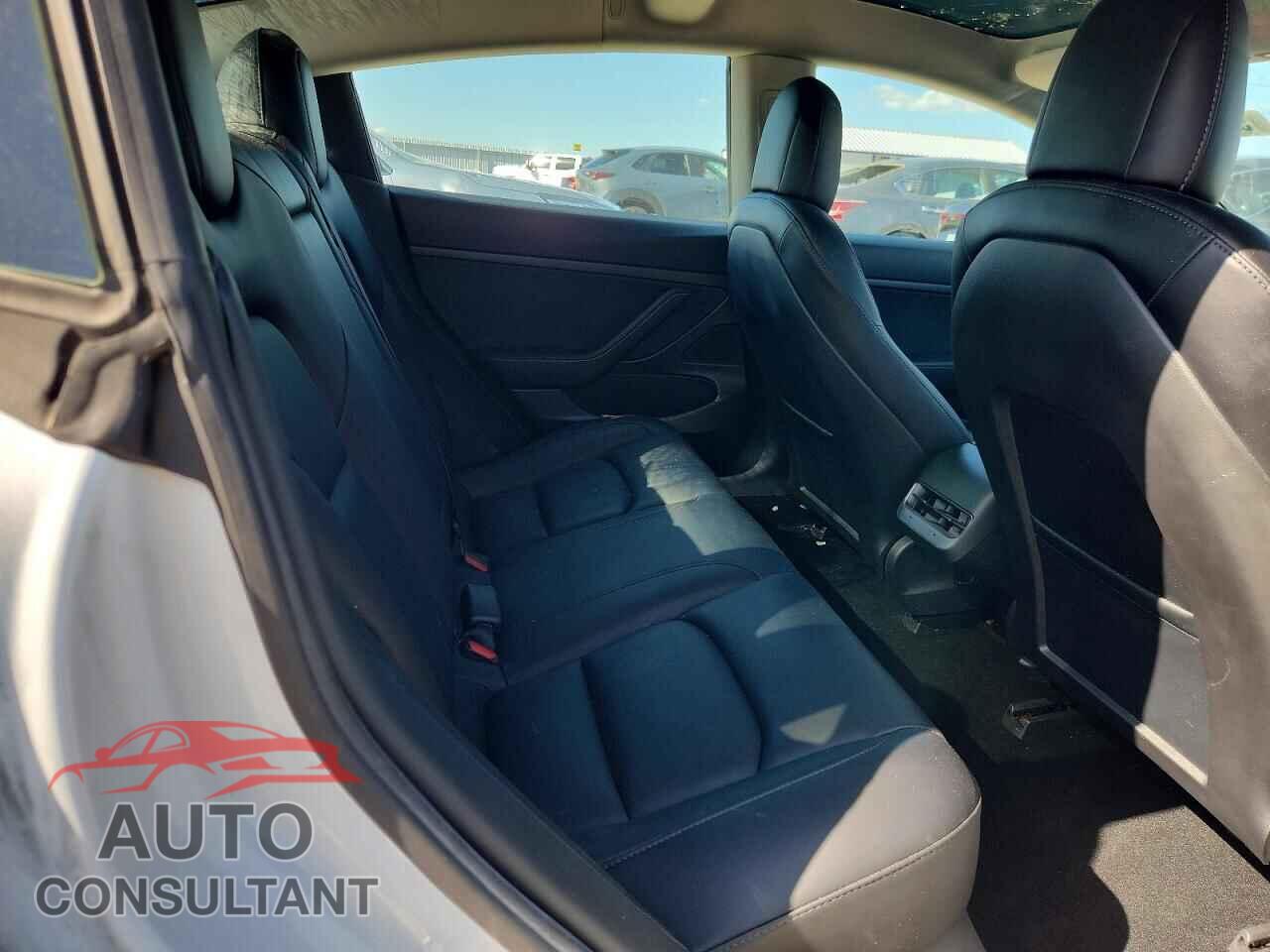 TESLA MODEL 3 2020 - 5YJ3E1EA6LF799858