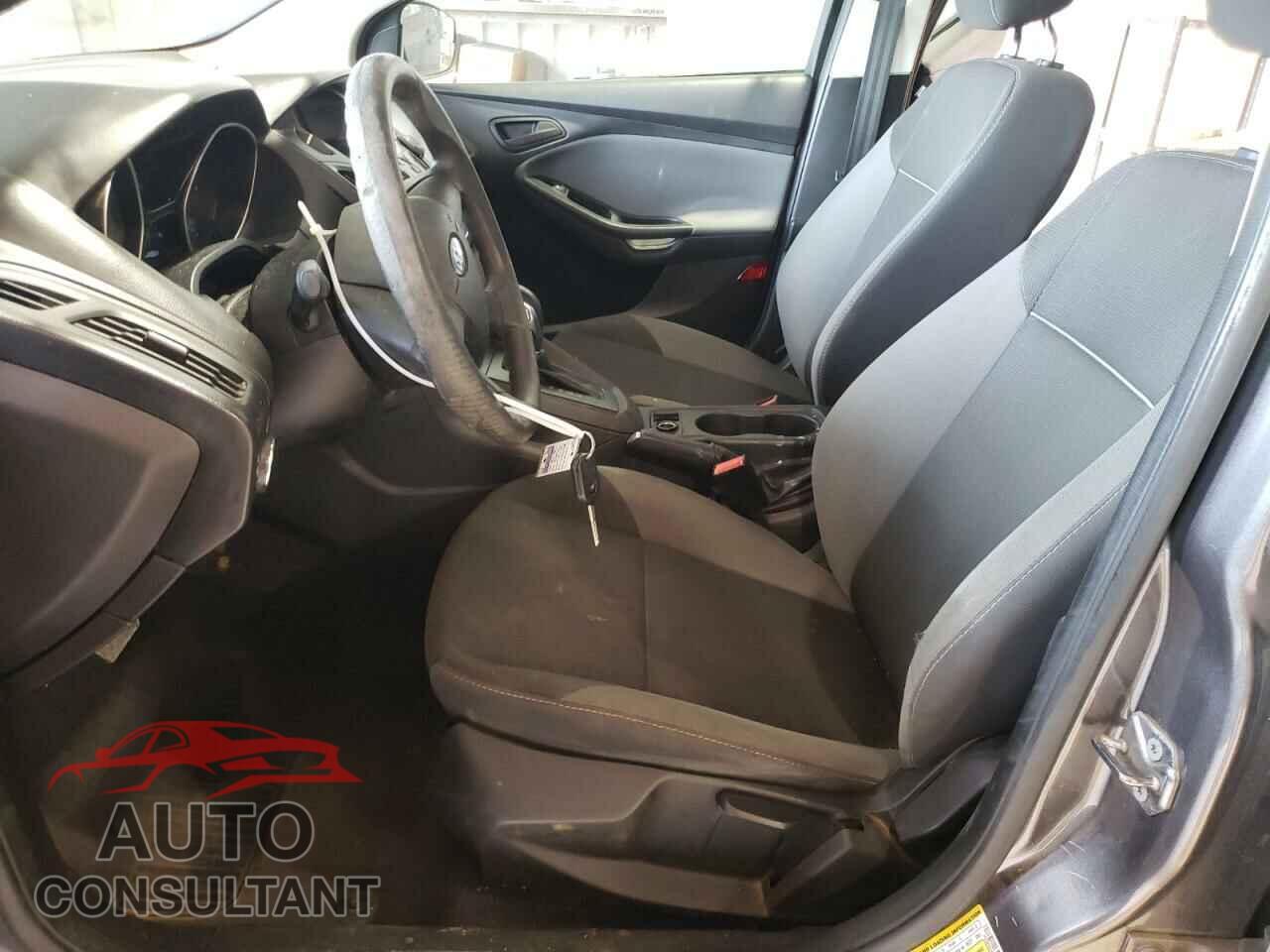 FORD FOCUS 2013 - 1FADP3E28DL136444