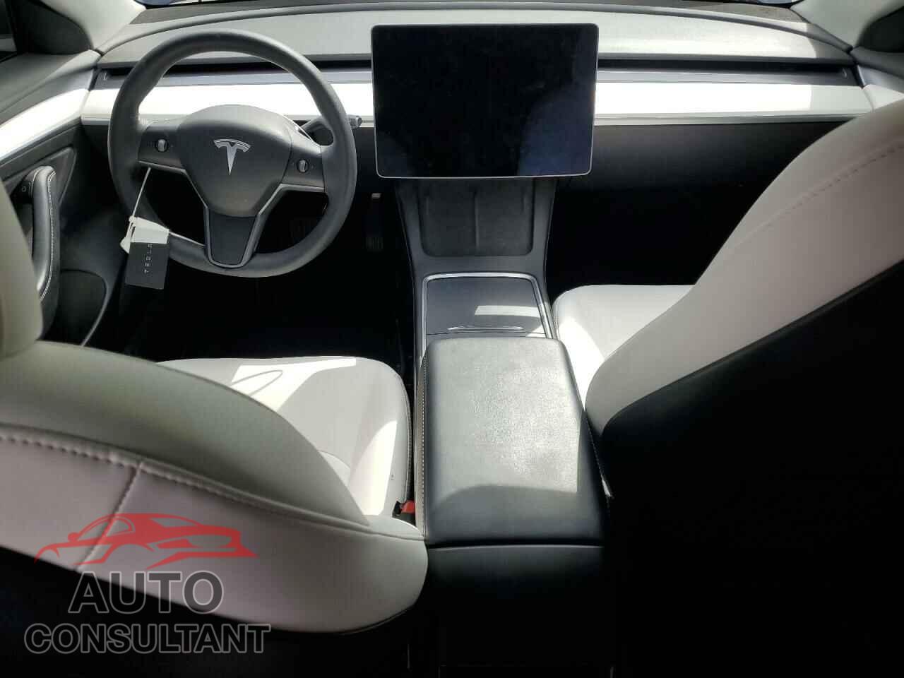 TESLA MODEL 3 2021 - 5YJ3E1EB3MF082571