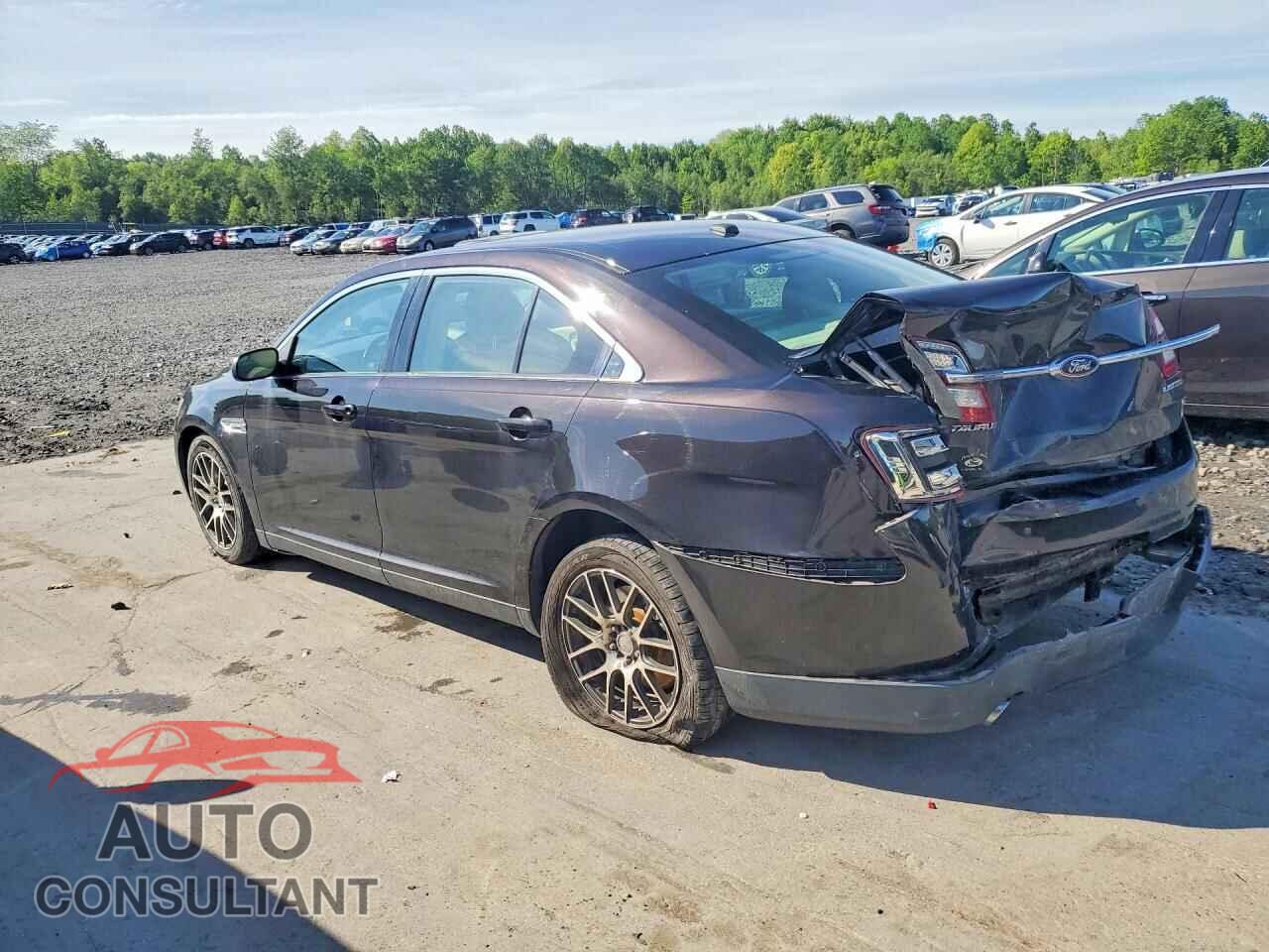 FORD TAURUS 2013 - 1FAHP2F84DG137582