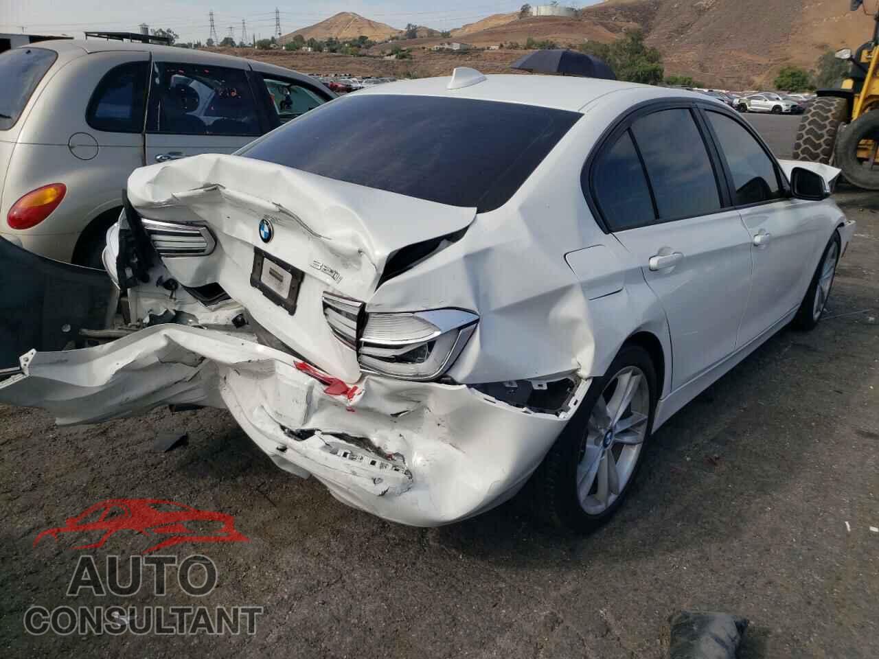BMW 3 SERIES 2016 - WBA8E1G59GNU10544