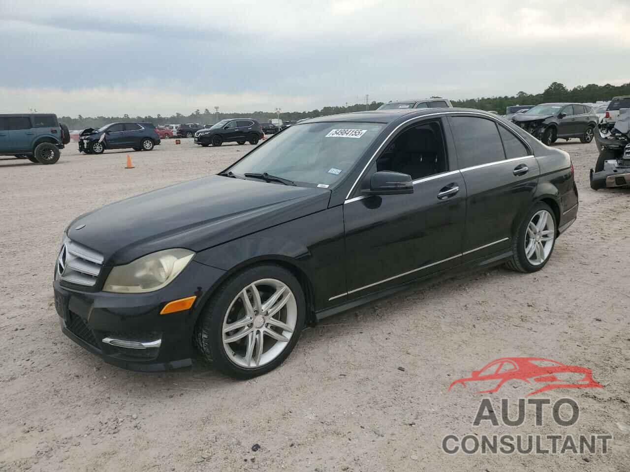 MERCEDES-BENZ C-CLASS 2013 - WDDGF4HB4DA785140