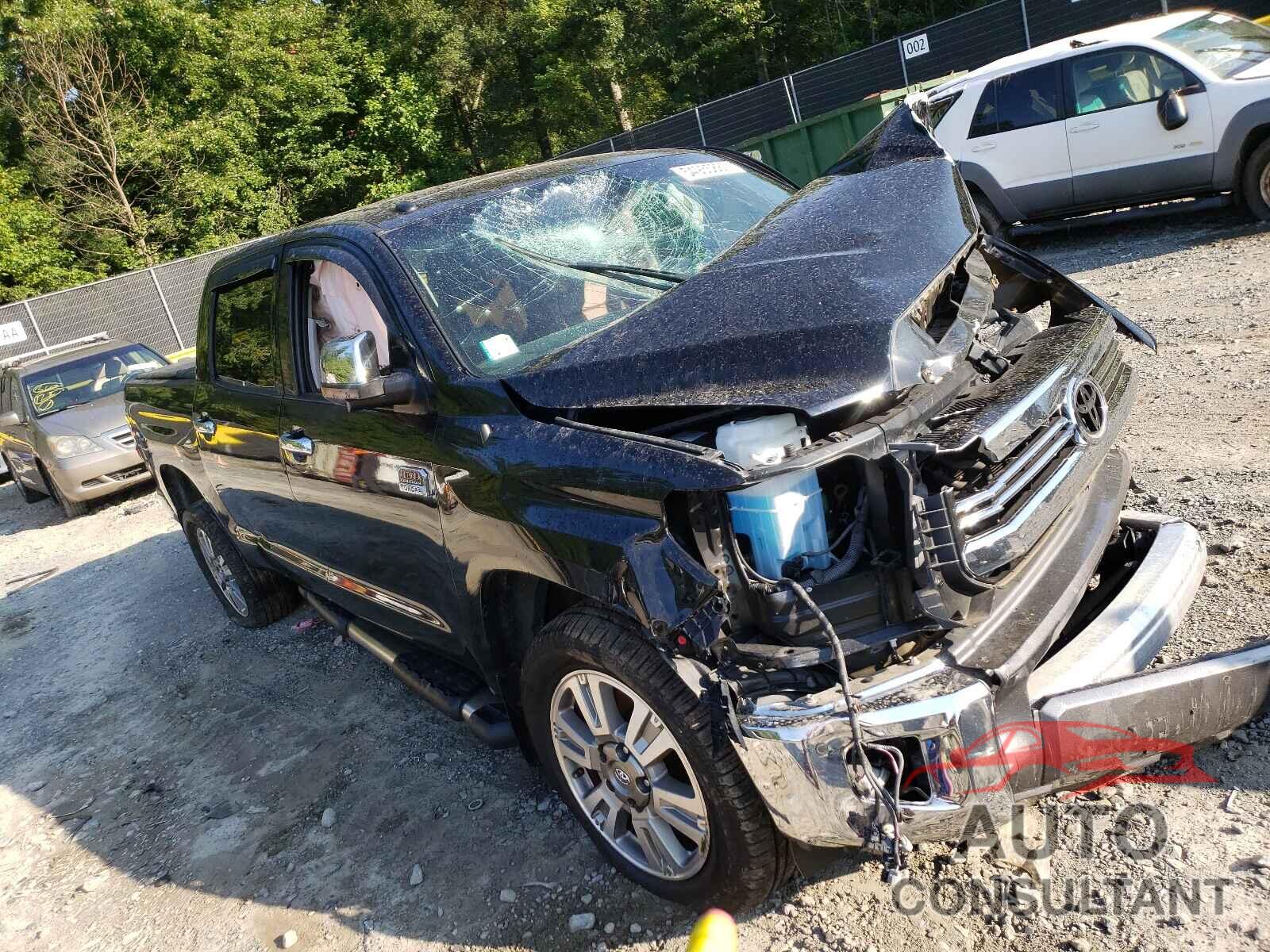 TOYOTA TUNDRA 2017 - 5TFAY5F15HX624101